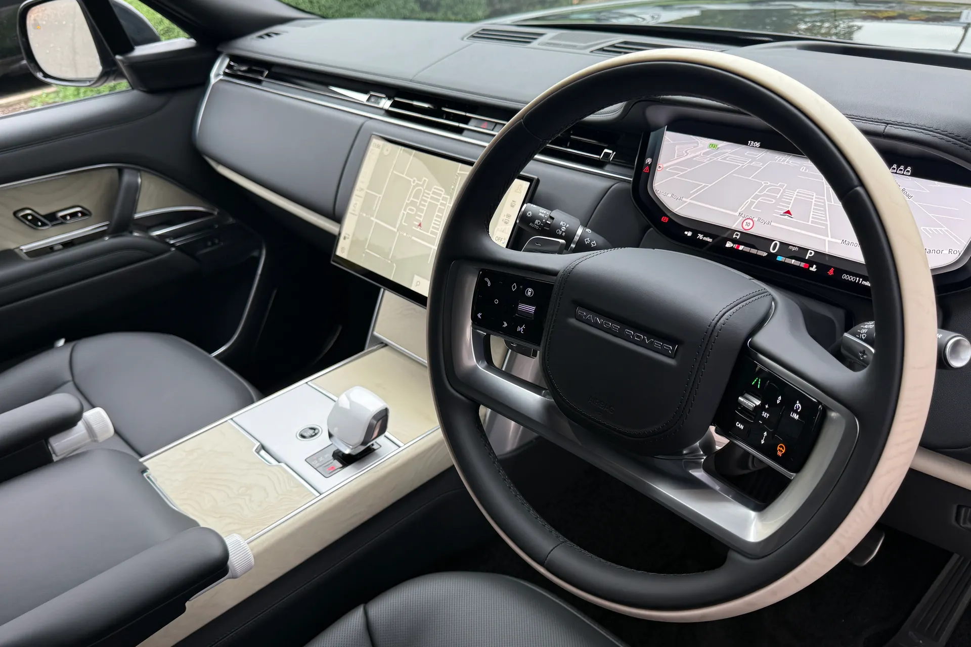 LAND ROVER RANGE ROVER thumbnail image number 64