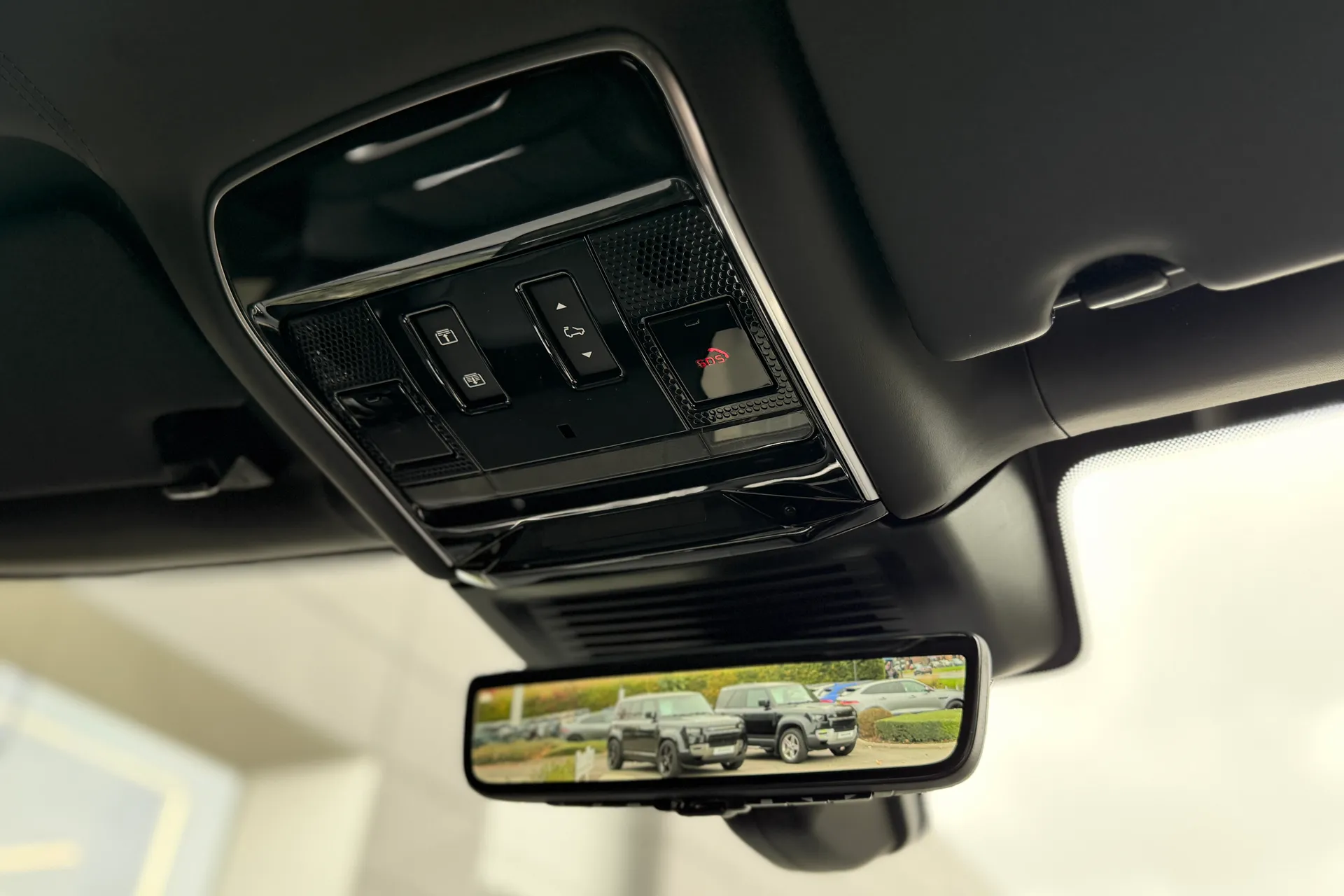 LAND ROVER RANGE ROVER thumbnail image number 29