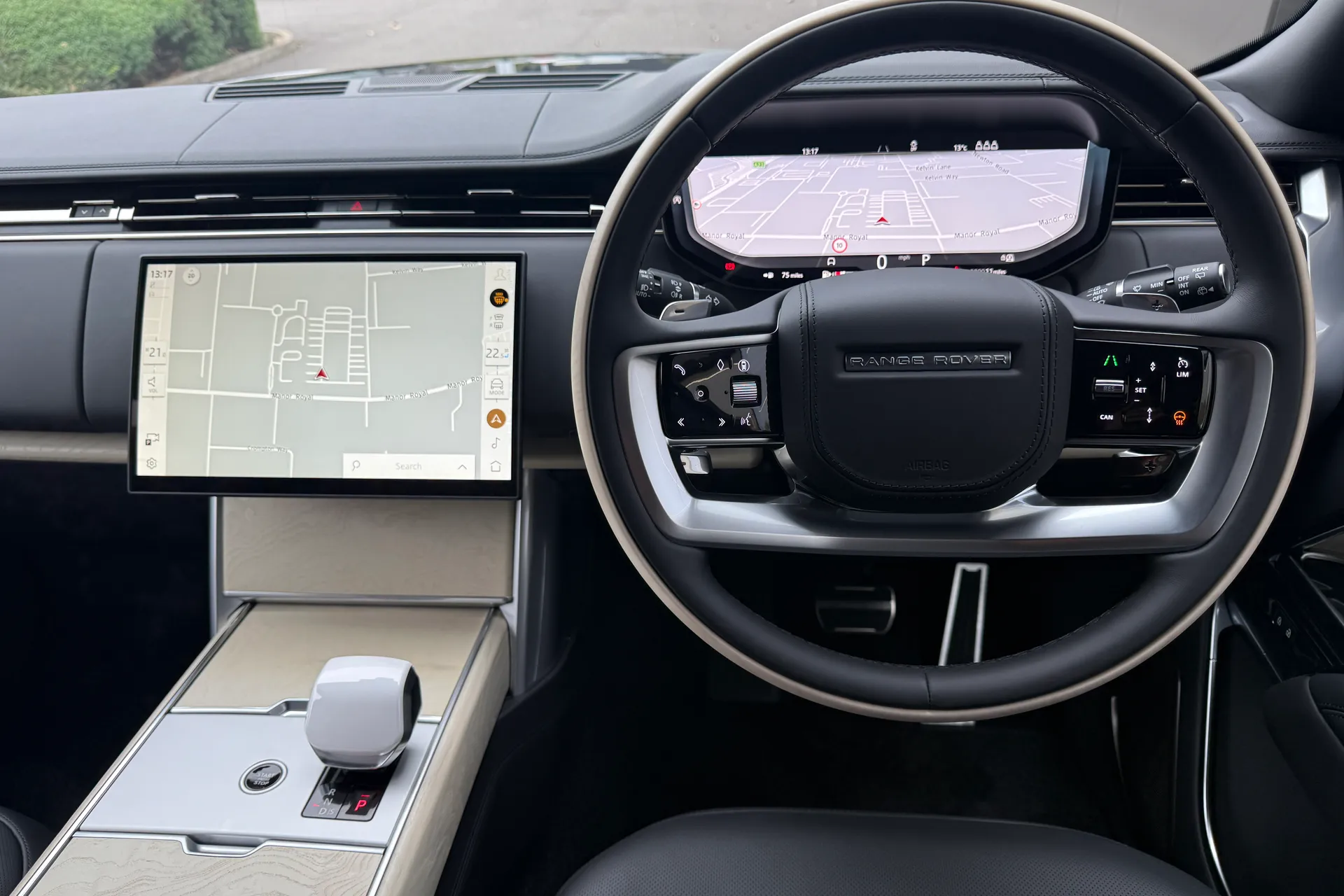 LAND ROVER RANGE ROVER thumbnail image number 31