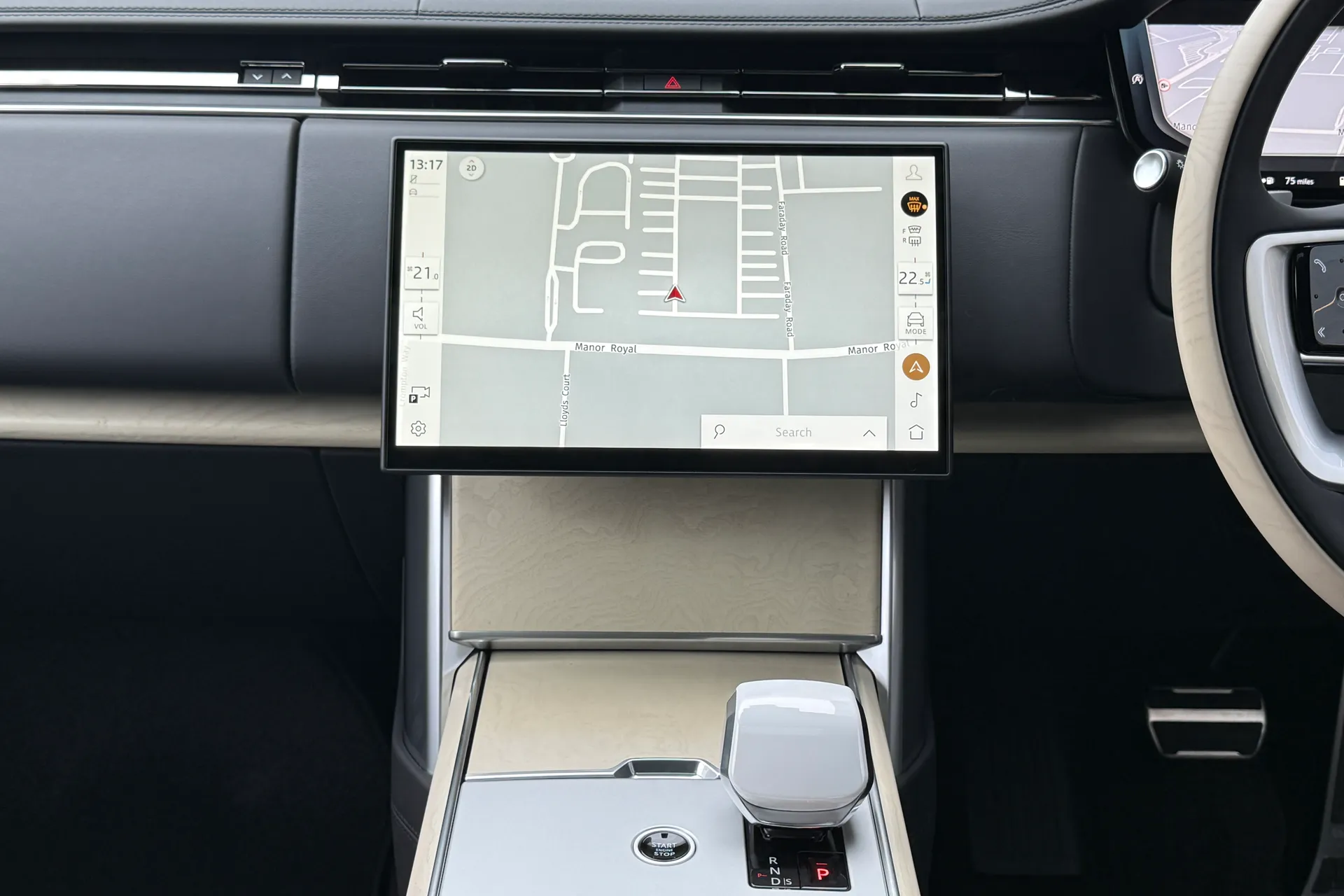 LAND ROVER RANGE ROVER thumbnail image number 28