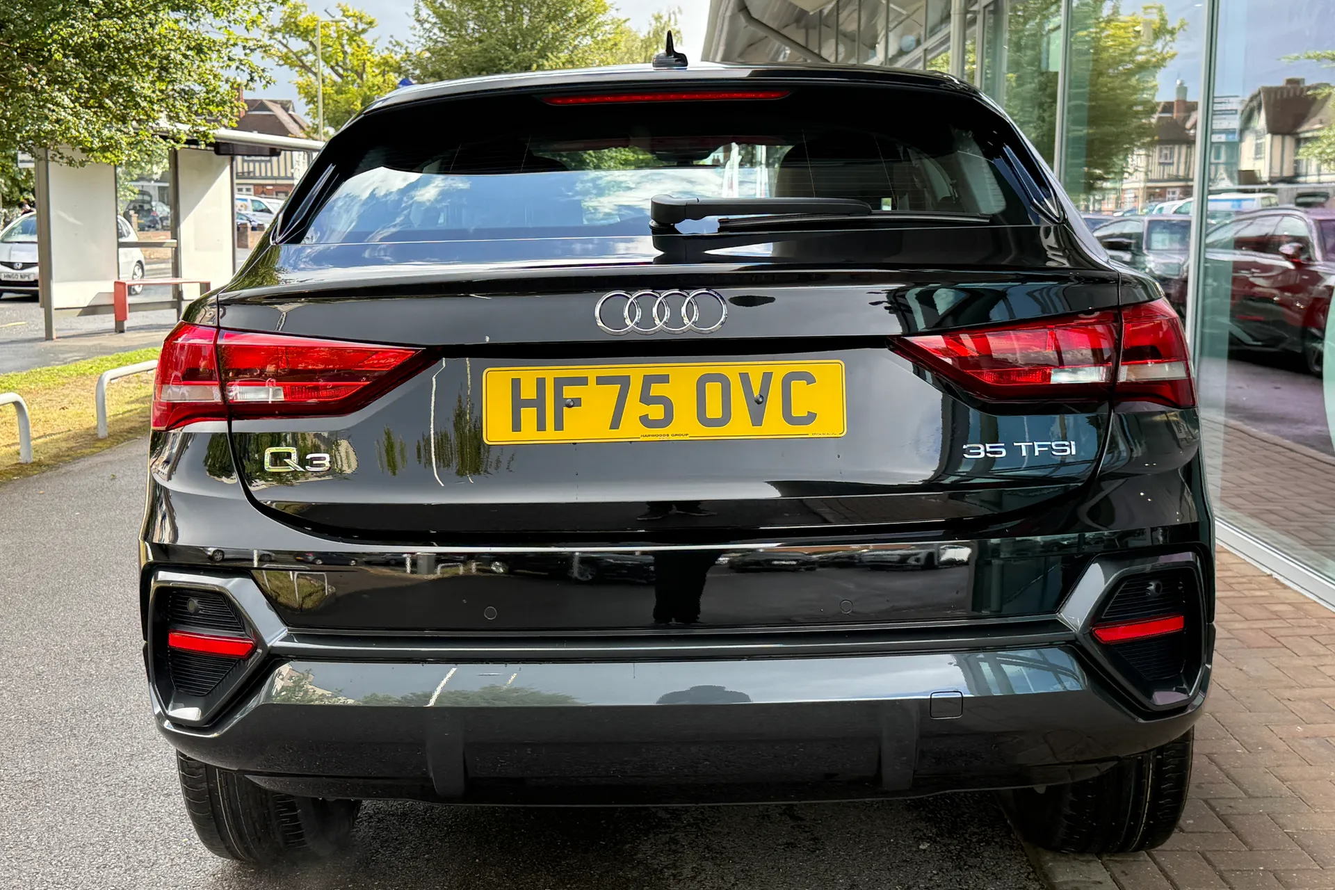 Audi Q3 thumbnail image number 49