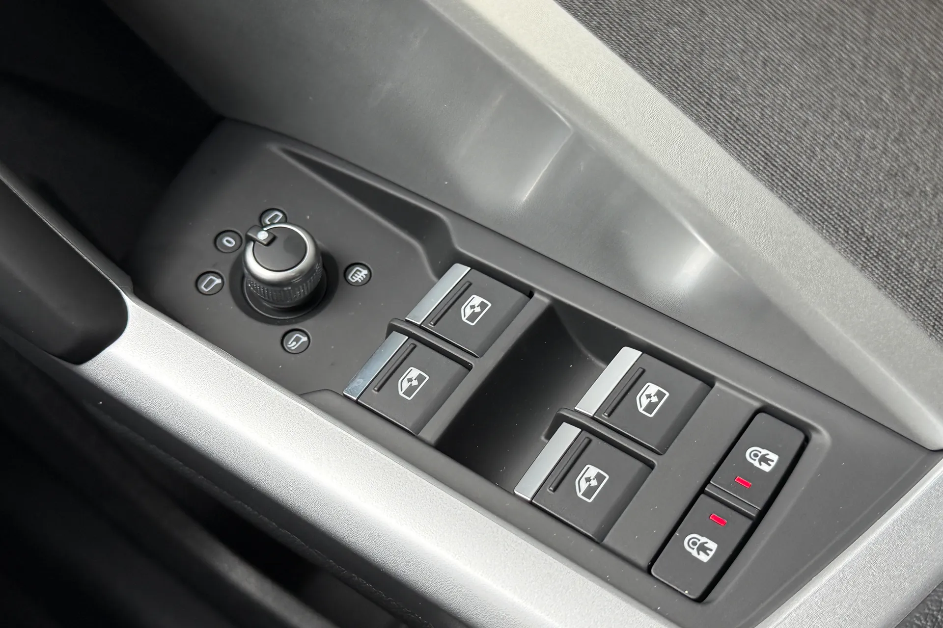 Audi Q3 thumbnail image number 27