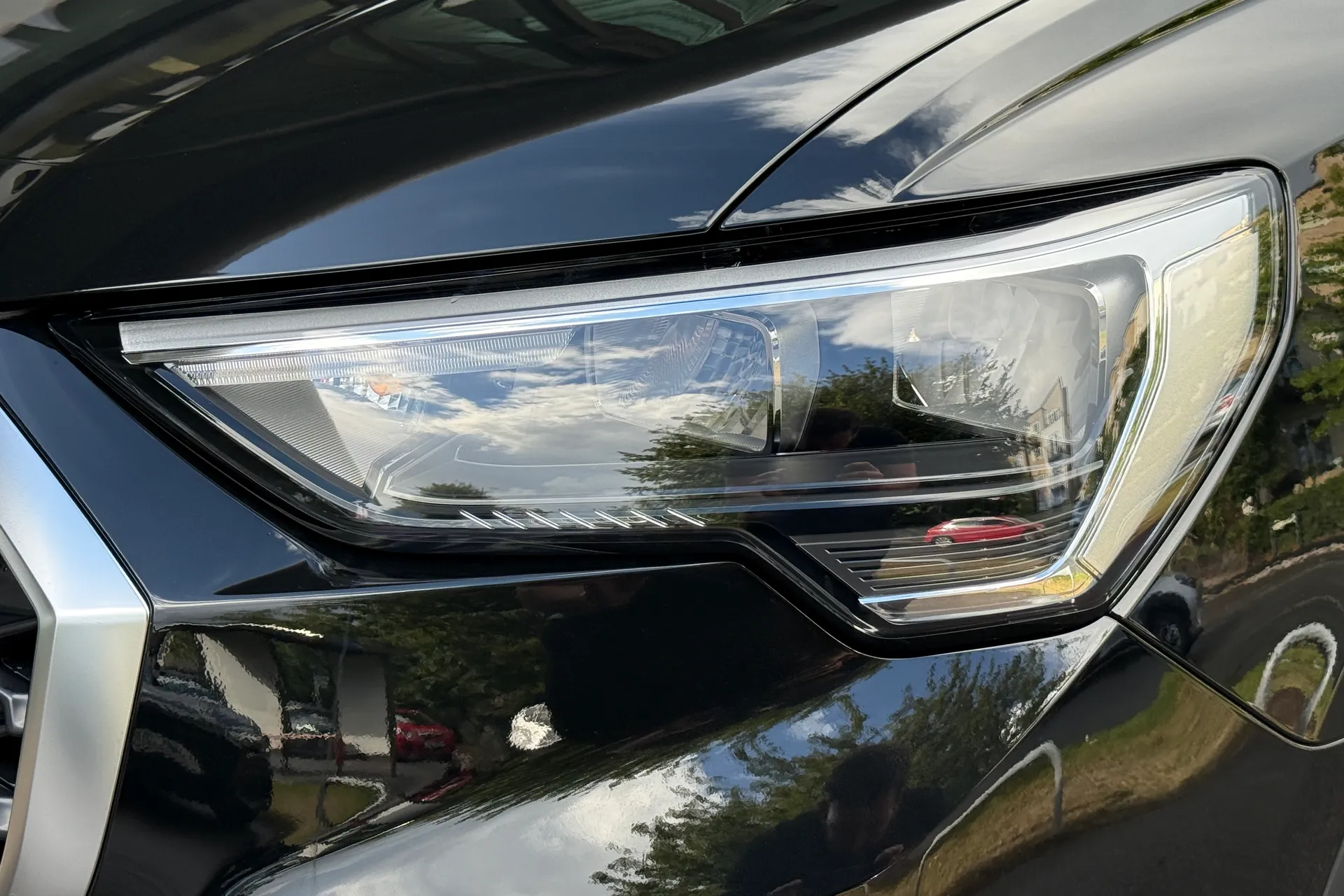 Audi Q3 thumbnail image number 53