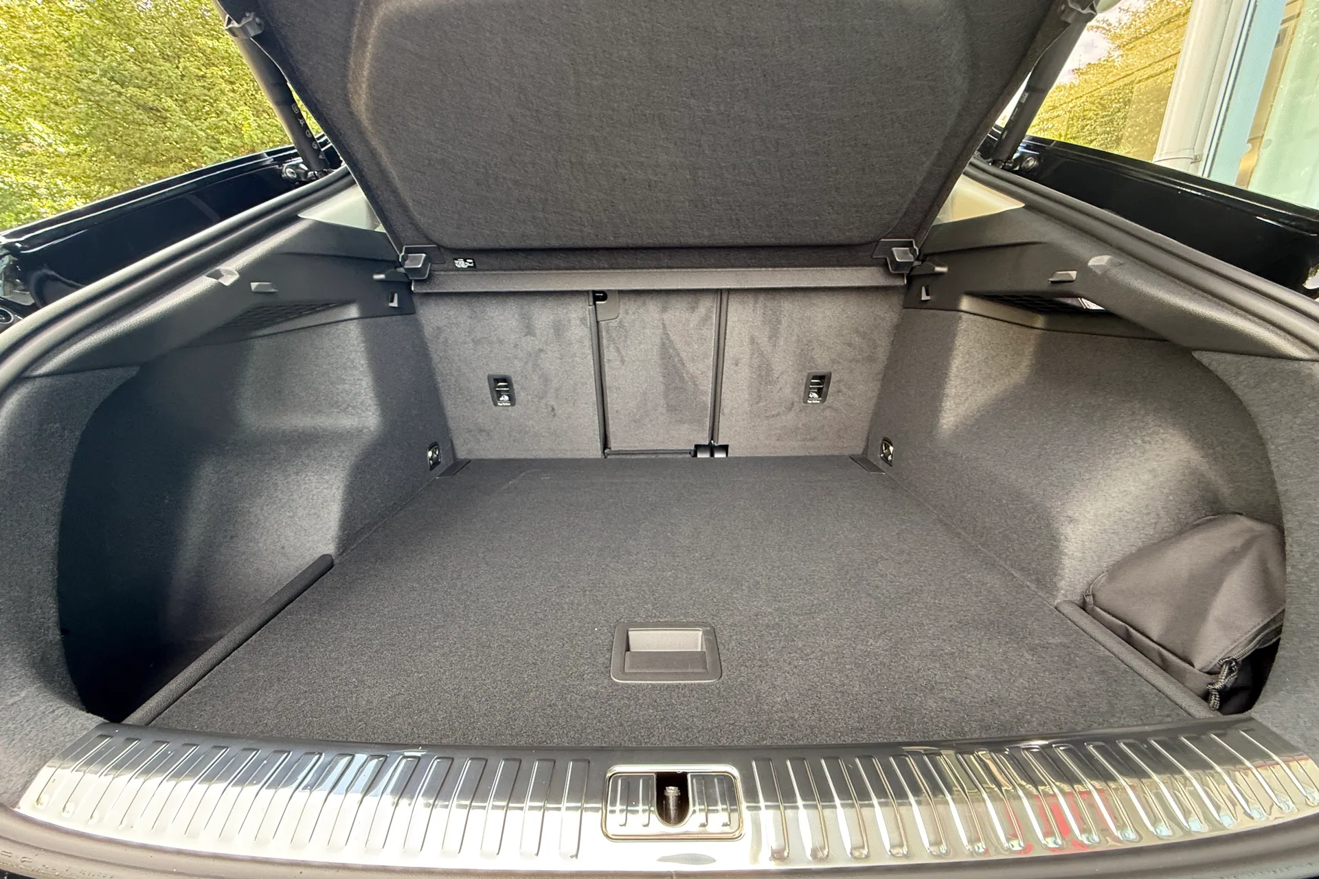 Audi Q3 thumbnail image number 47