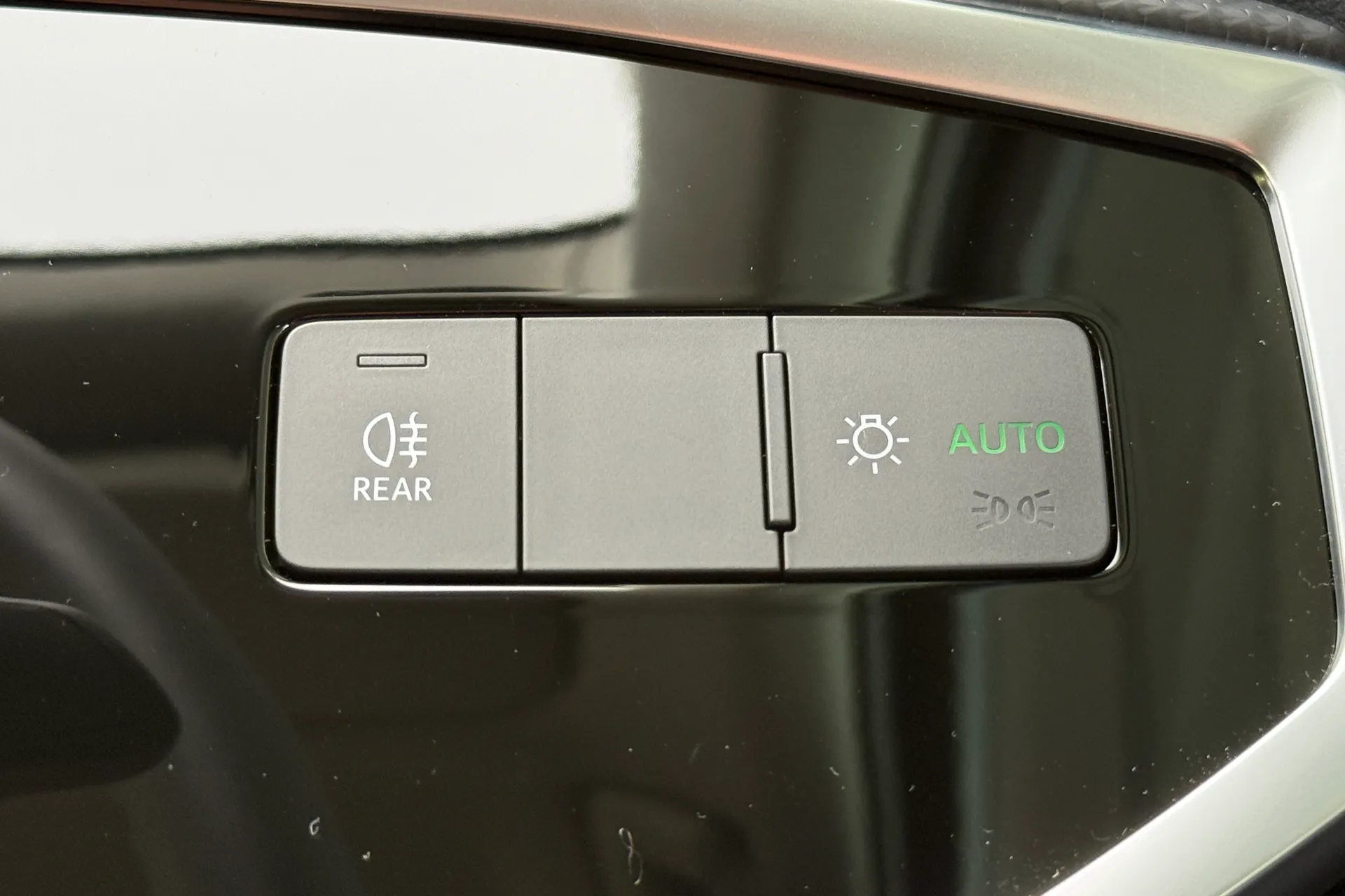 Audi Q3 thumbnail image number 15