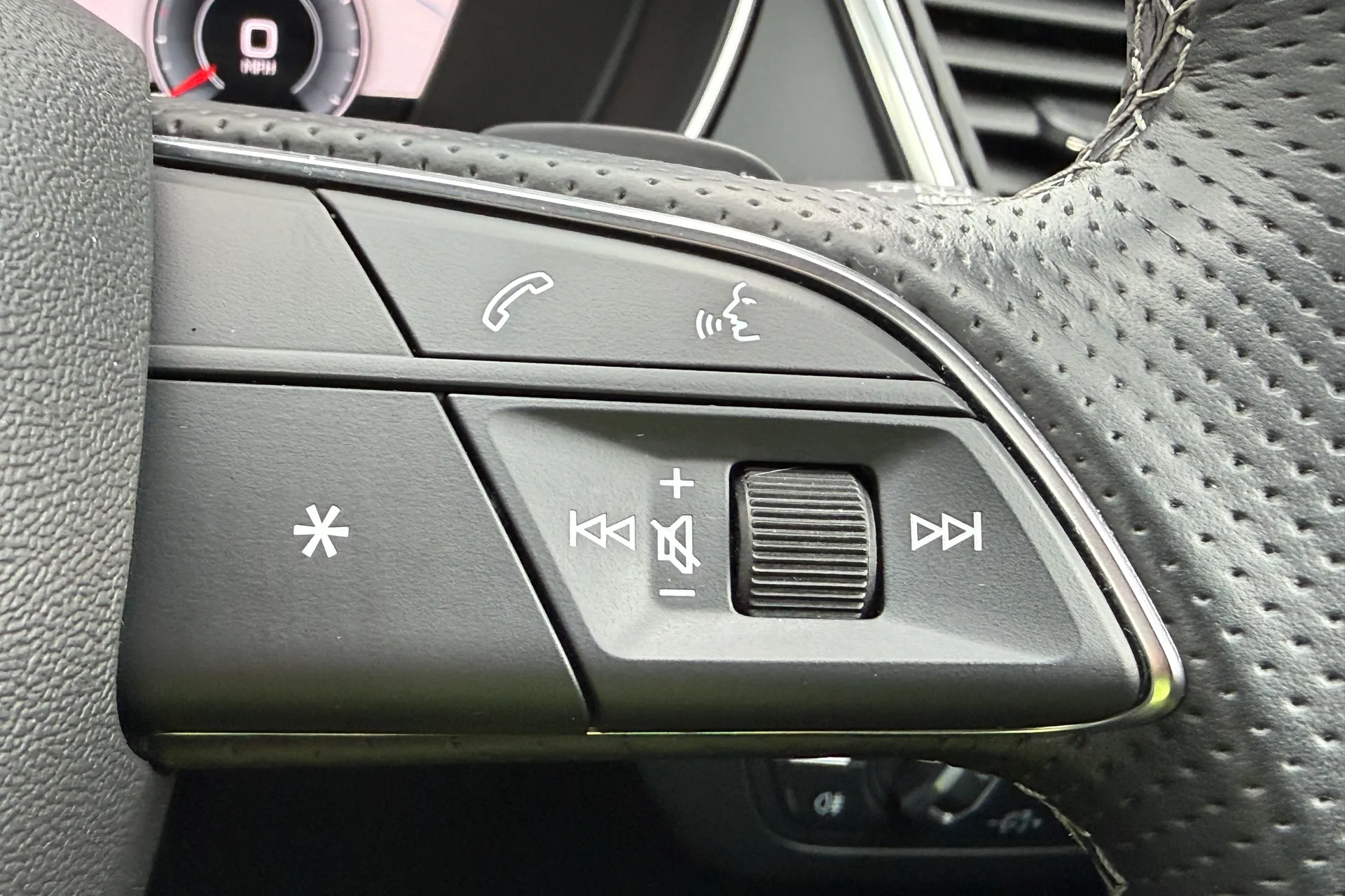 Audi Q5 thumbnail image number 22