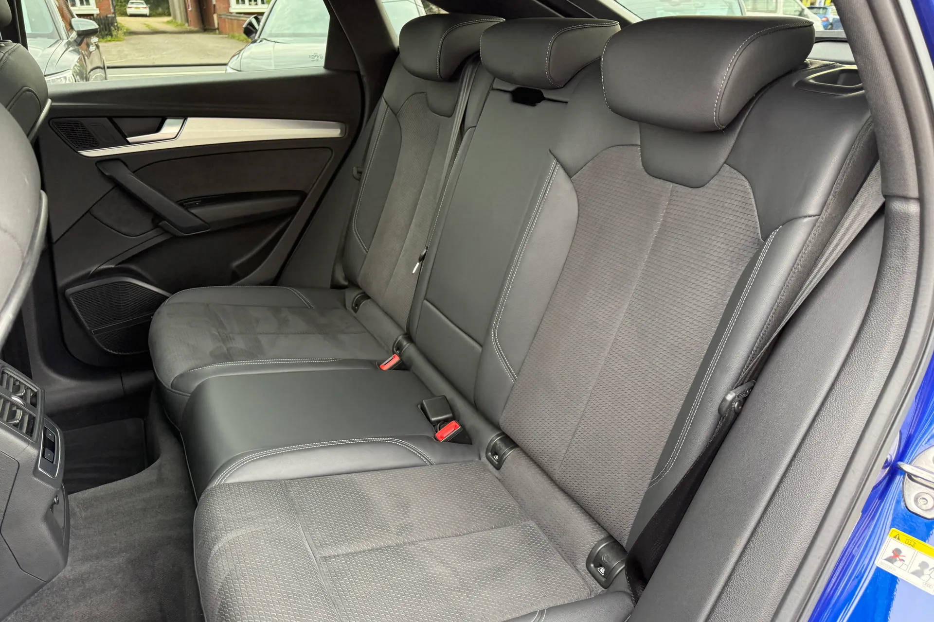 Audi Q5 thumbnail image number 45