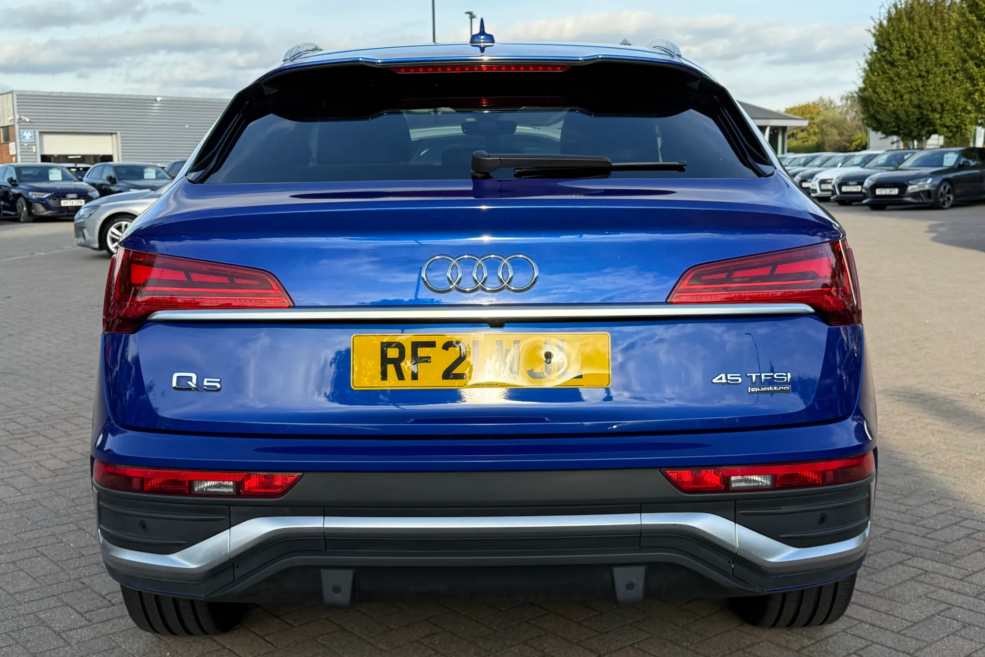 Audi Q5 thumbnail image number 32