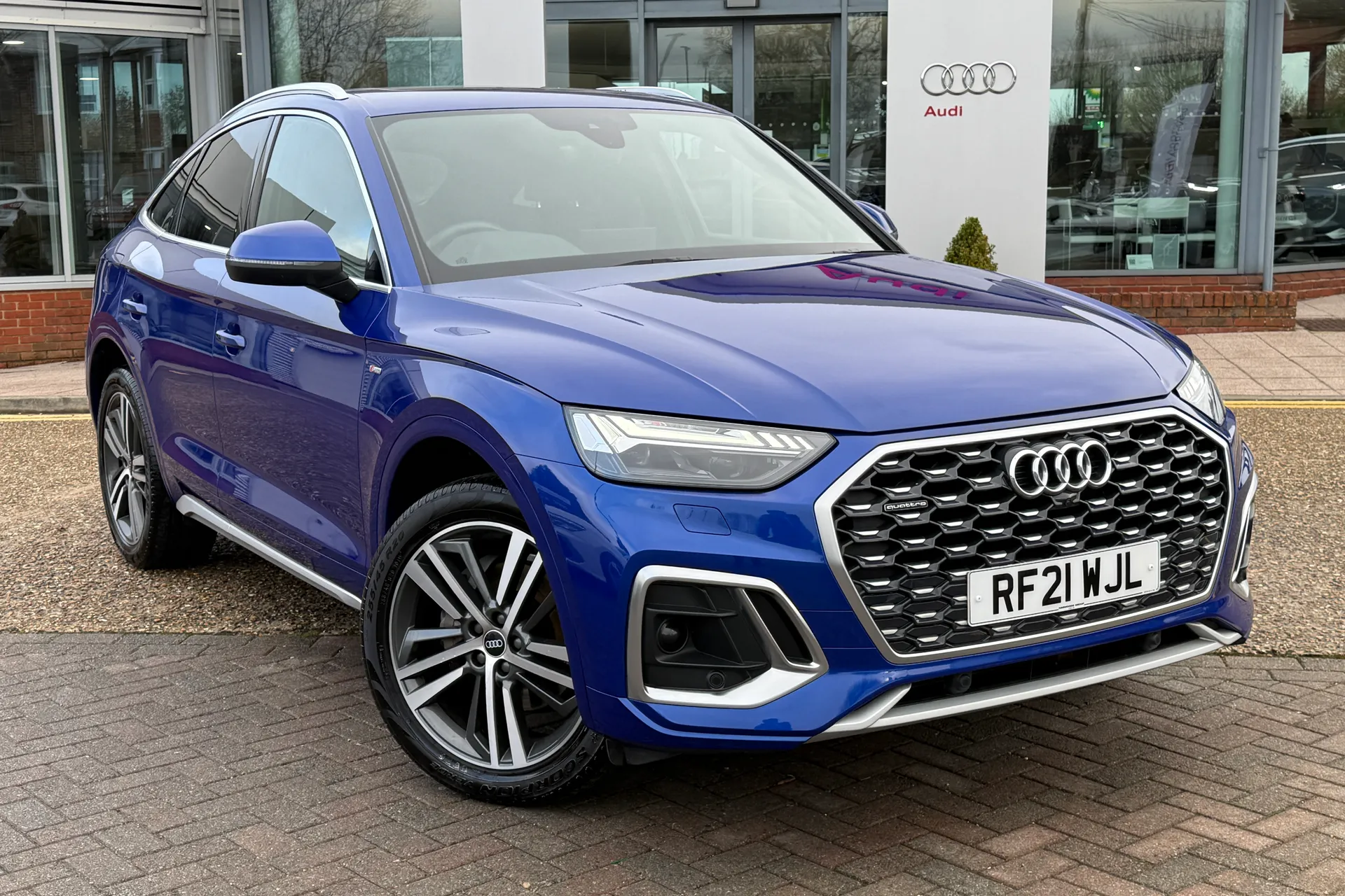 Audi Q5 thumbnail image number 24