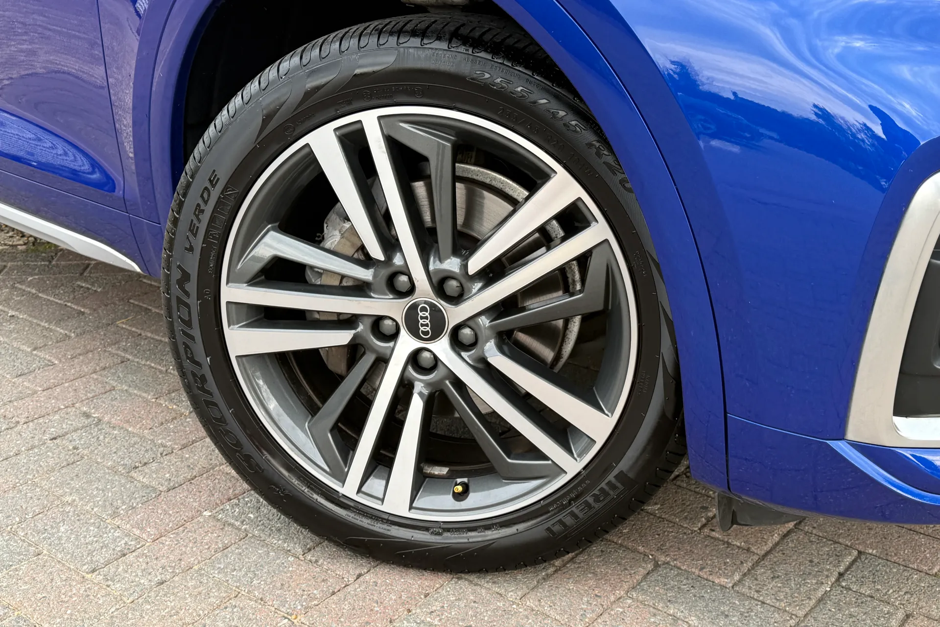 Audi Q5 thumbnail image number 8