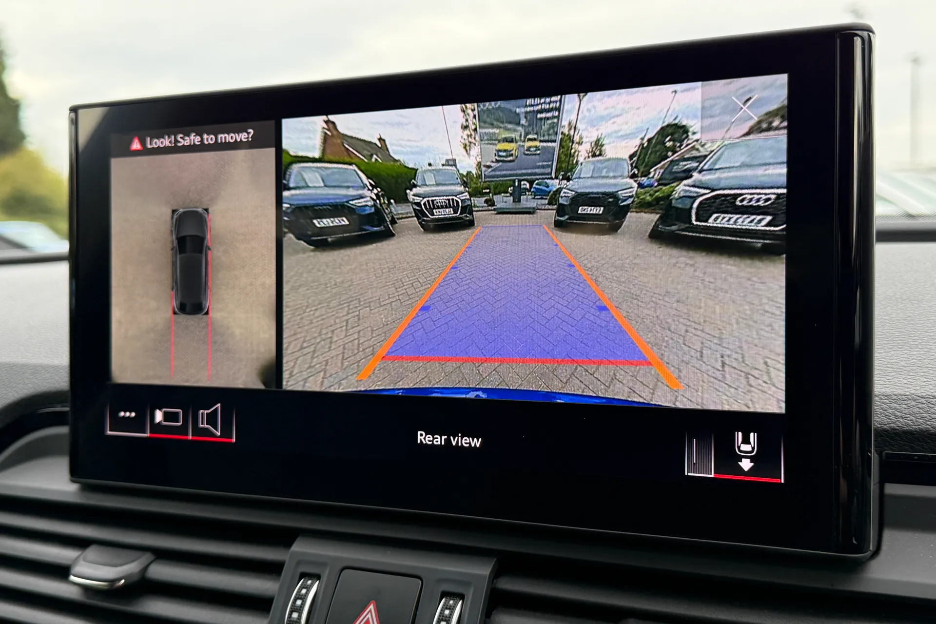 Audi Q5 thumbnail image number 4