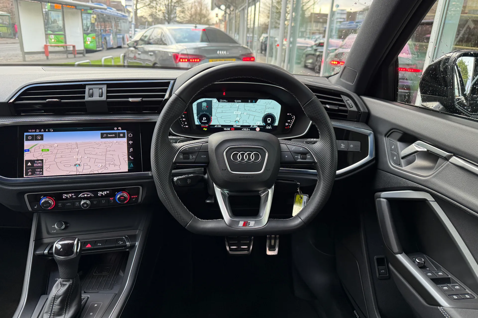 Audi Q3 thumbnail image number 42