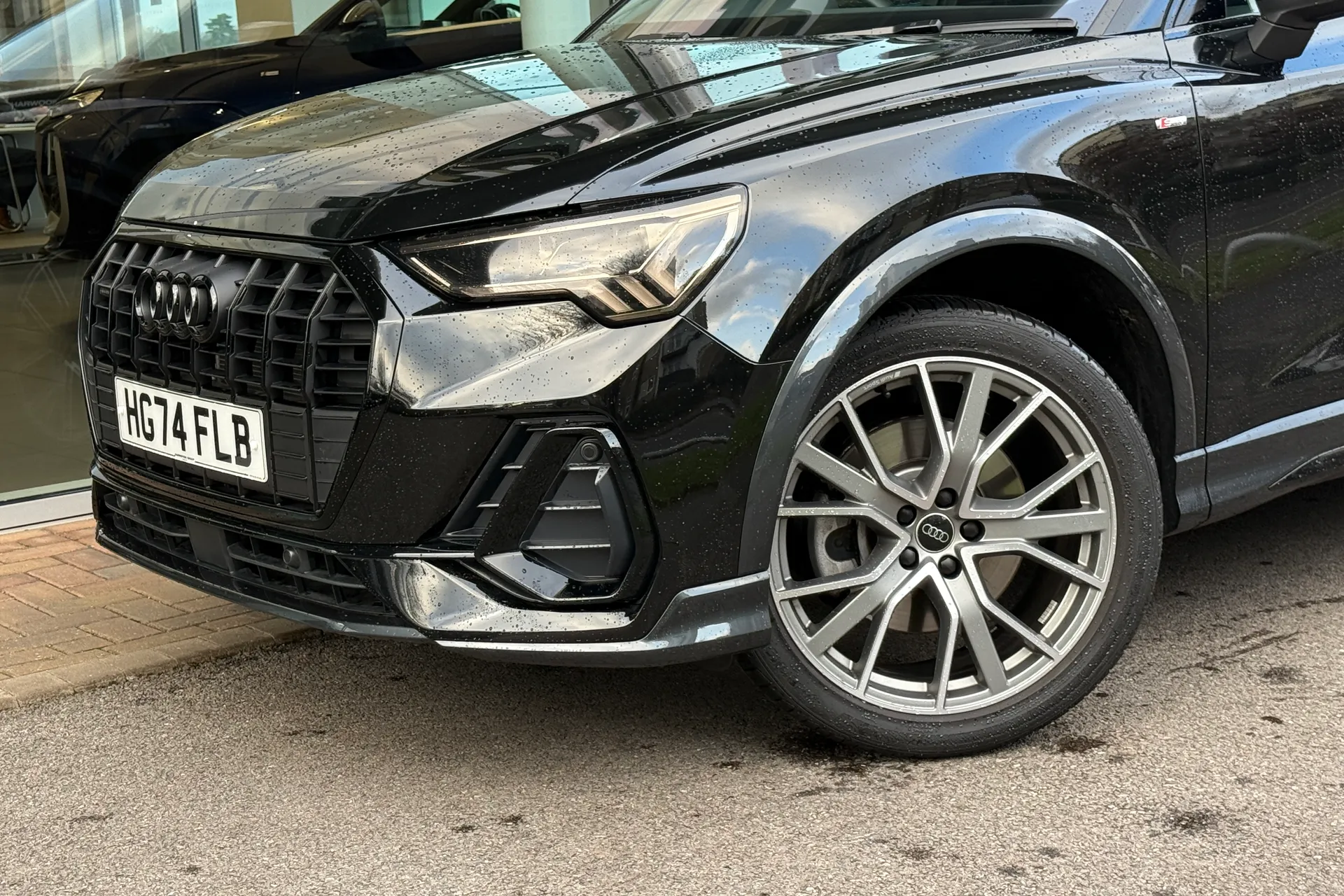 Audi Q3 thumbnail image number 63