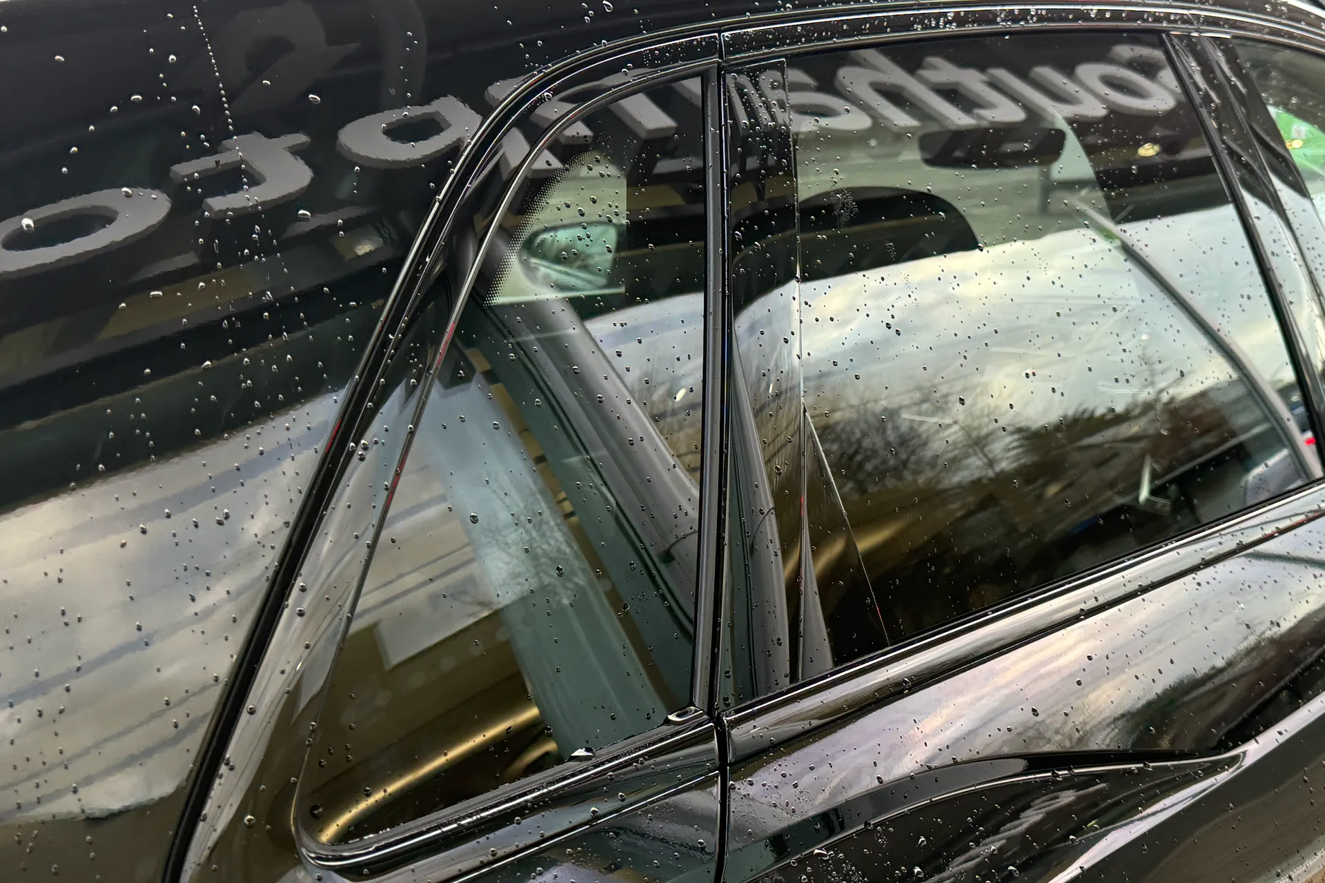 Audi Q3 thumbnail image number 35