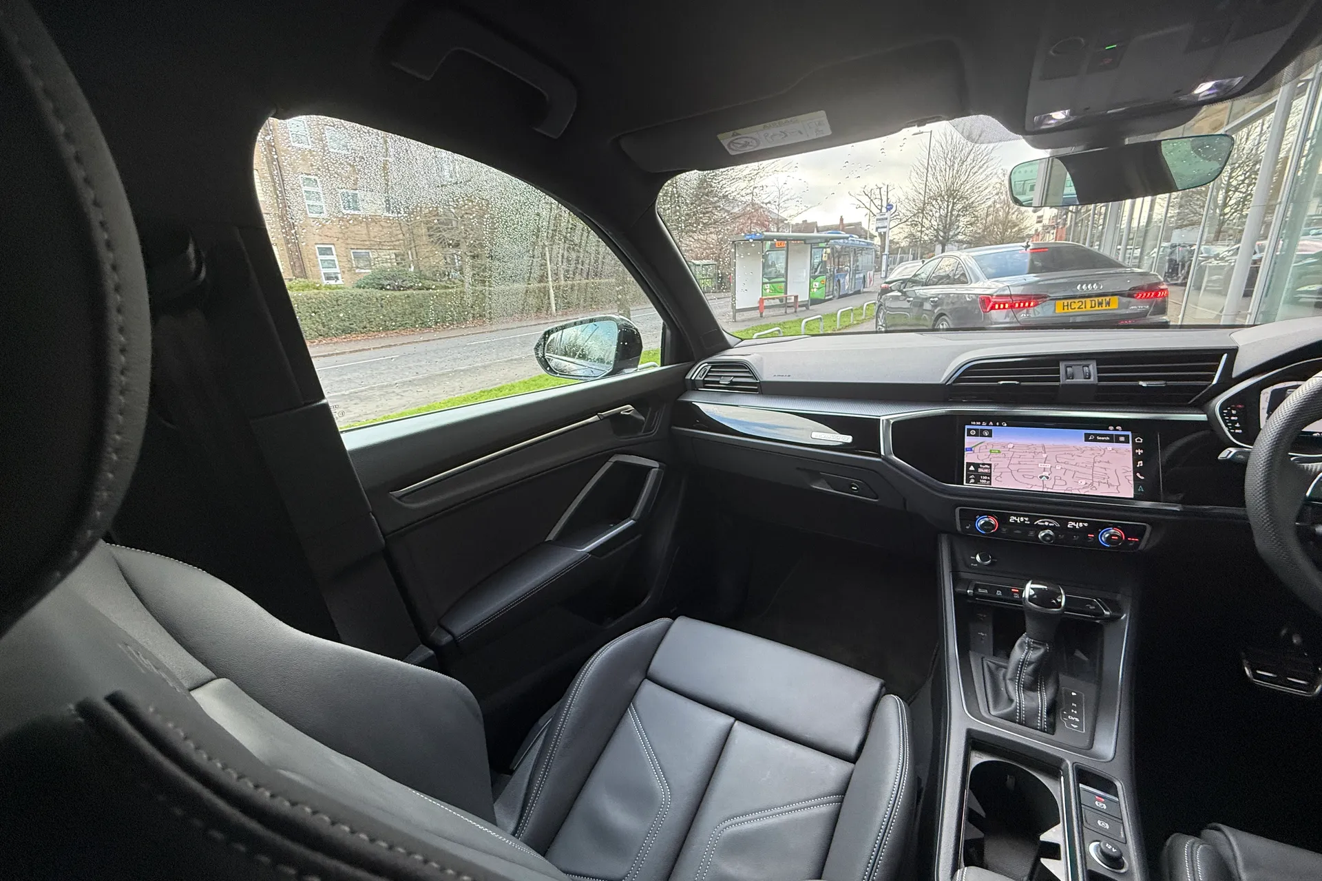 Audi Q3 thumbnail image number 44