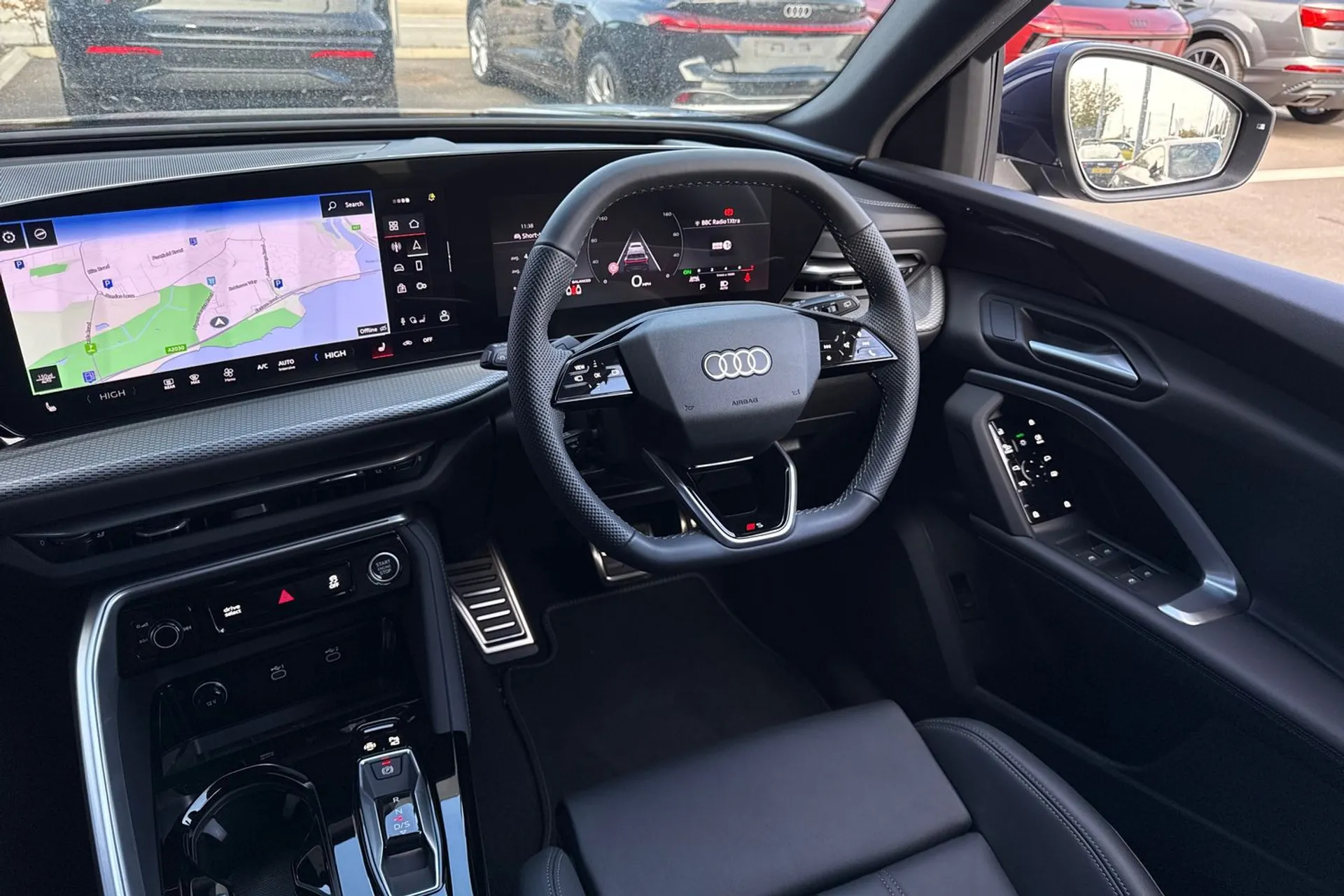 Audi Q5 thumbnail image number 38