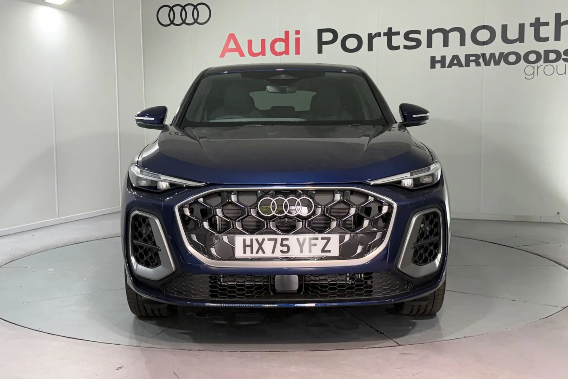 Audi Q5 thumbnail image number 5