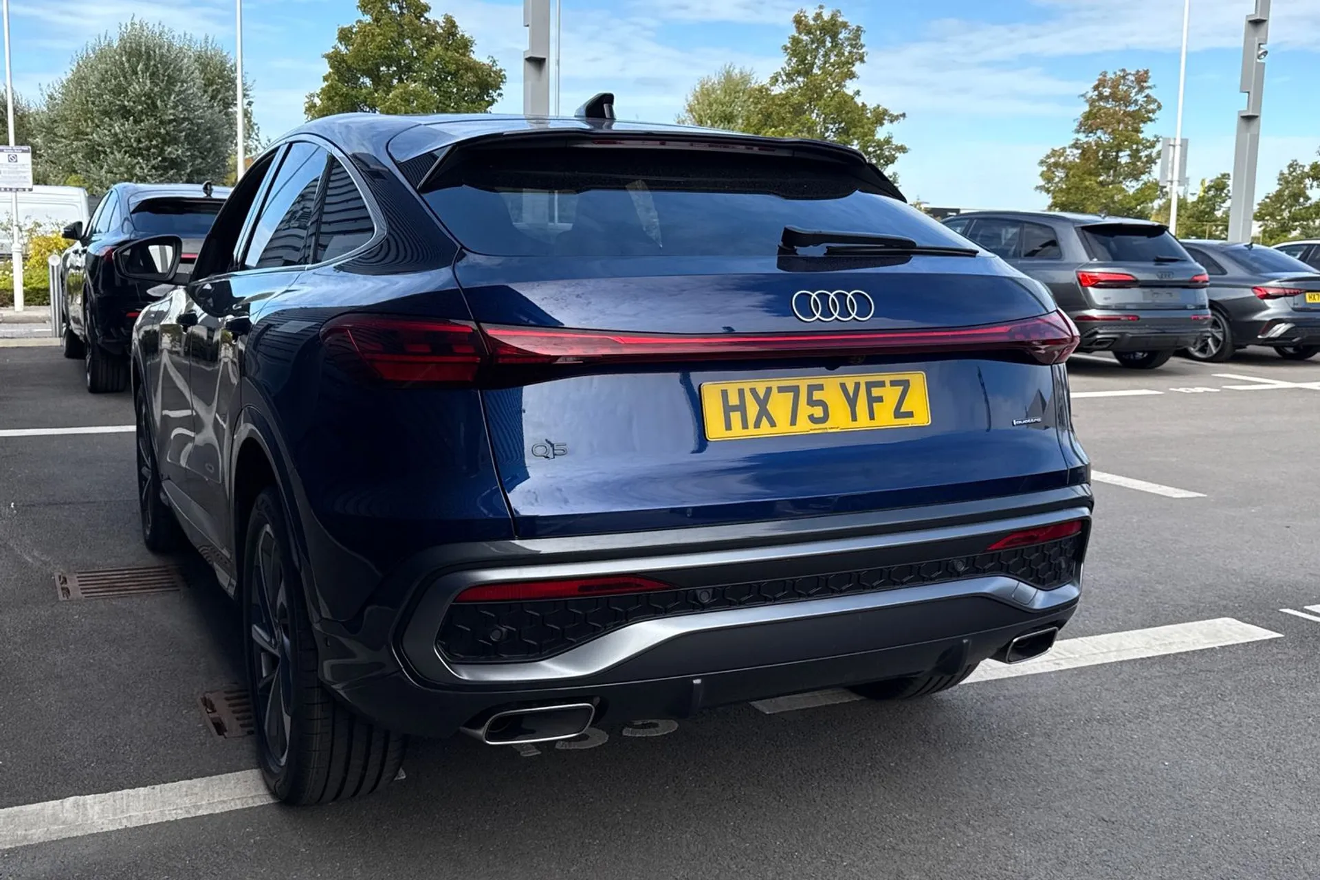 Audi Q5 thumbnail image number 16