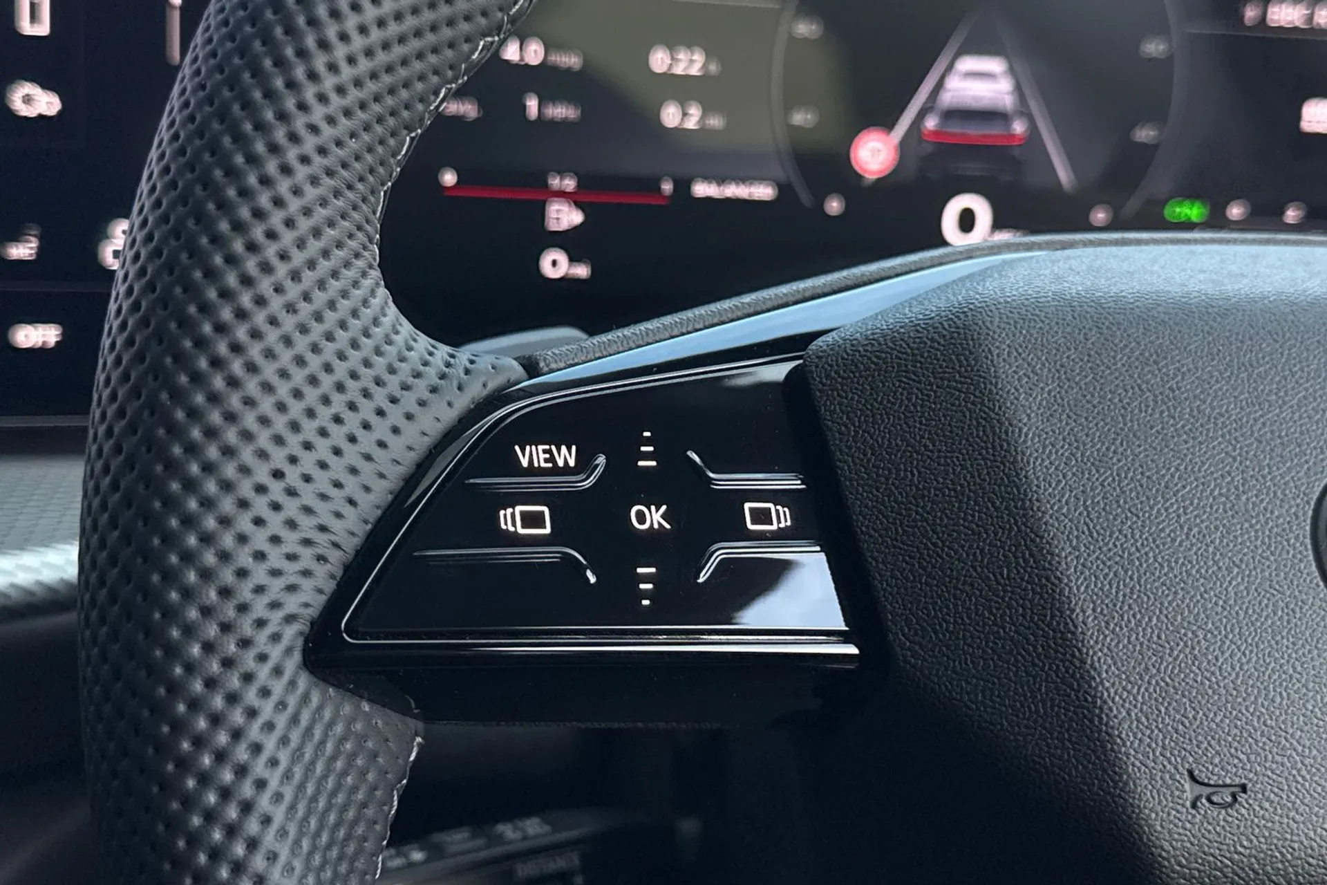 Audi Q5 thumbnail image number 40