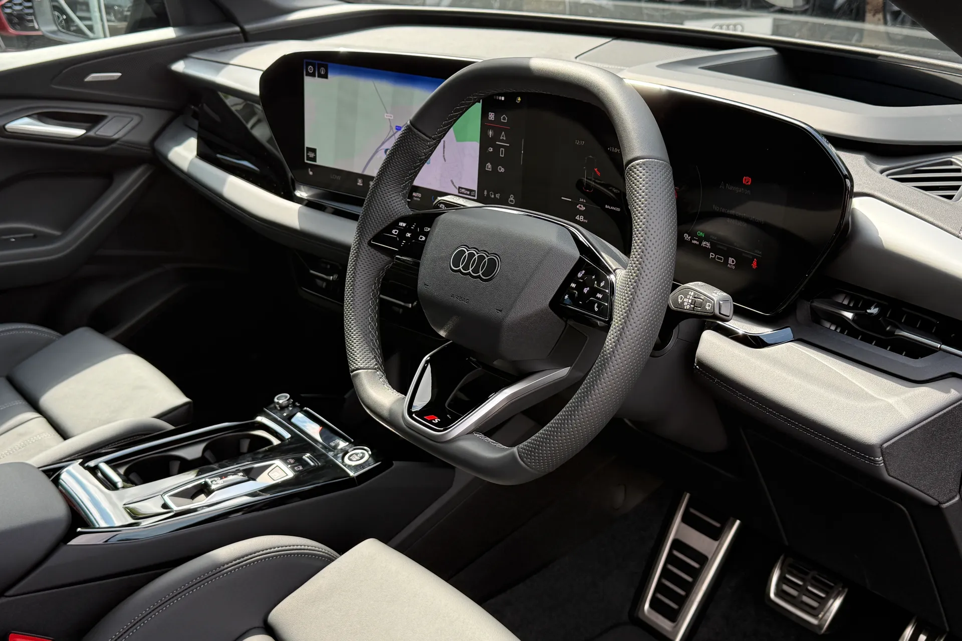 Audi Q6 e-tron thumbnail image number 29
