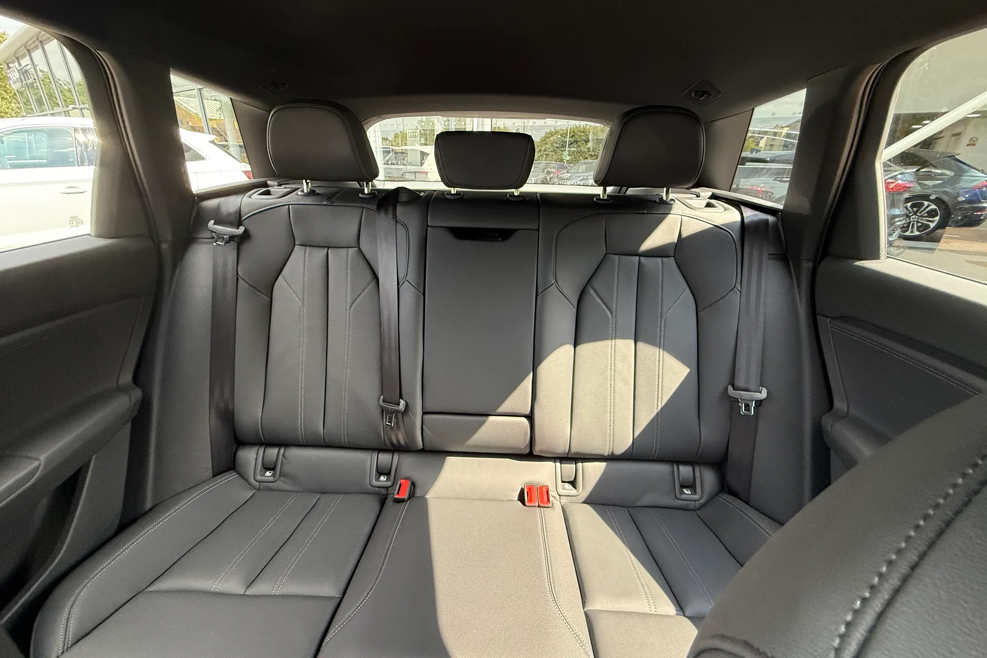 Audi Q6 e-tron thumbnail image number 51