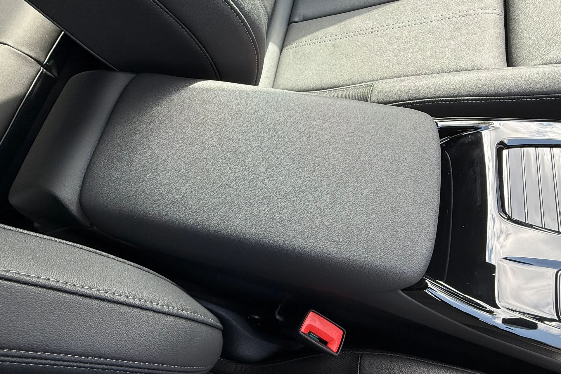 Audi Q6 e-tron thumbnail image number 20