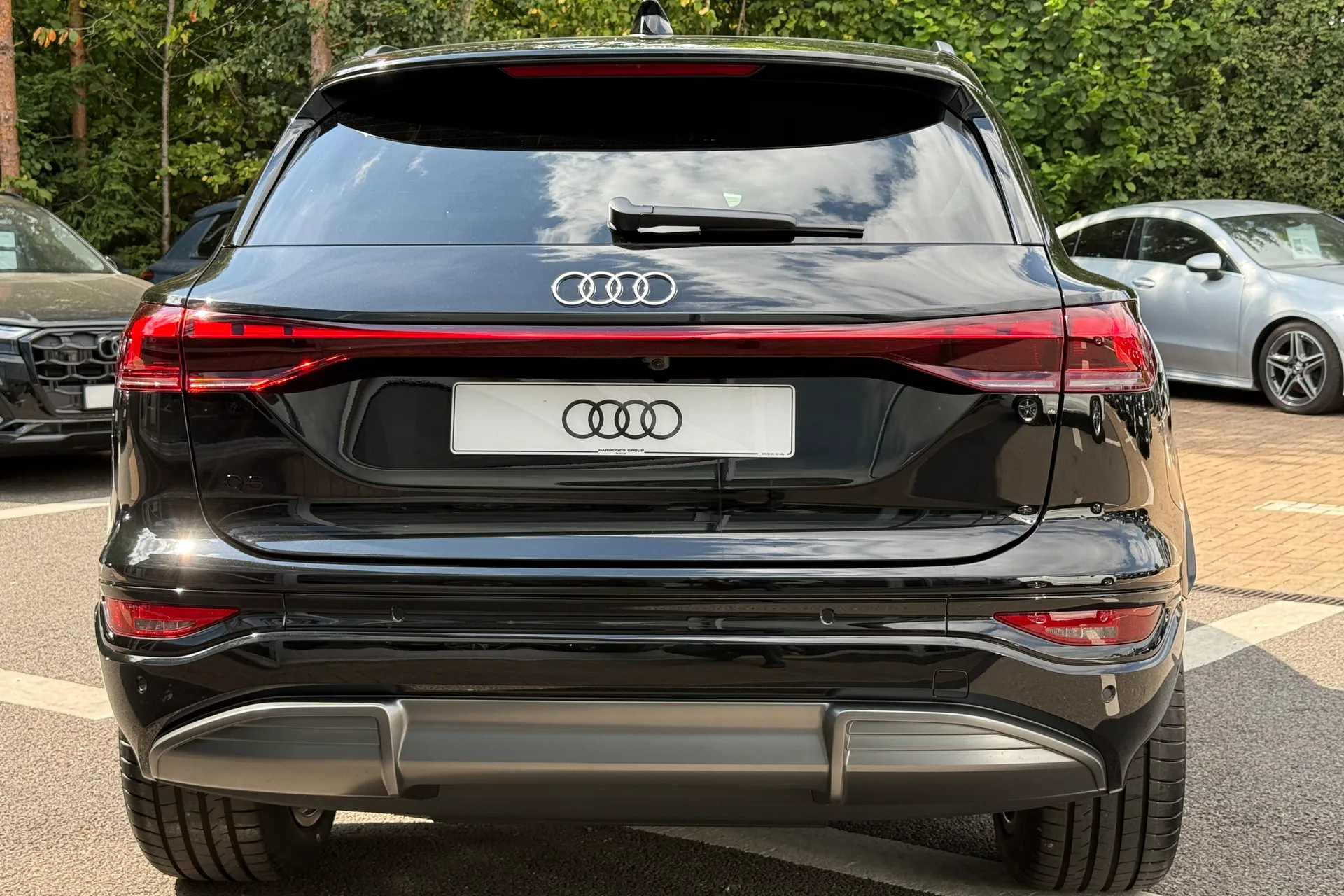 Audi Q6 e-tron thumbnail image number 42