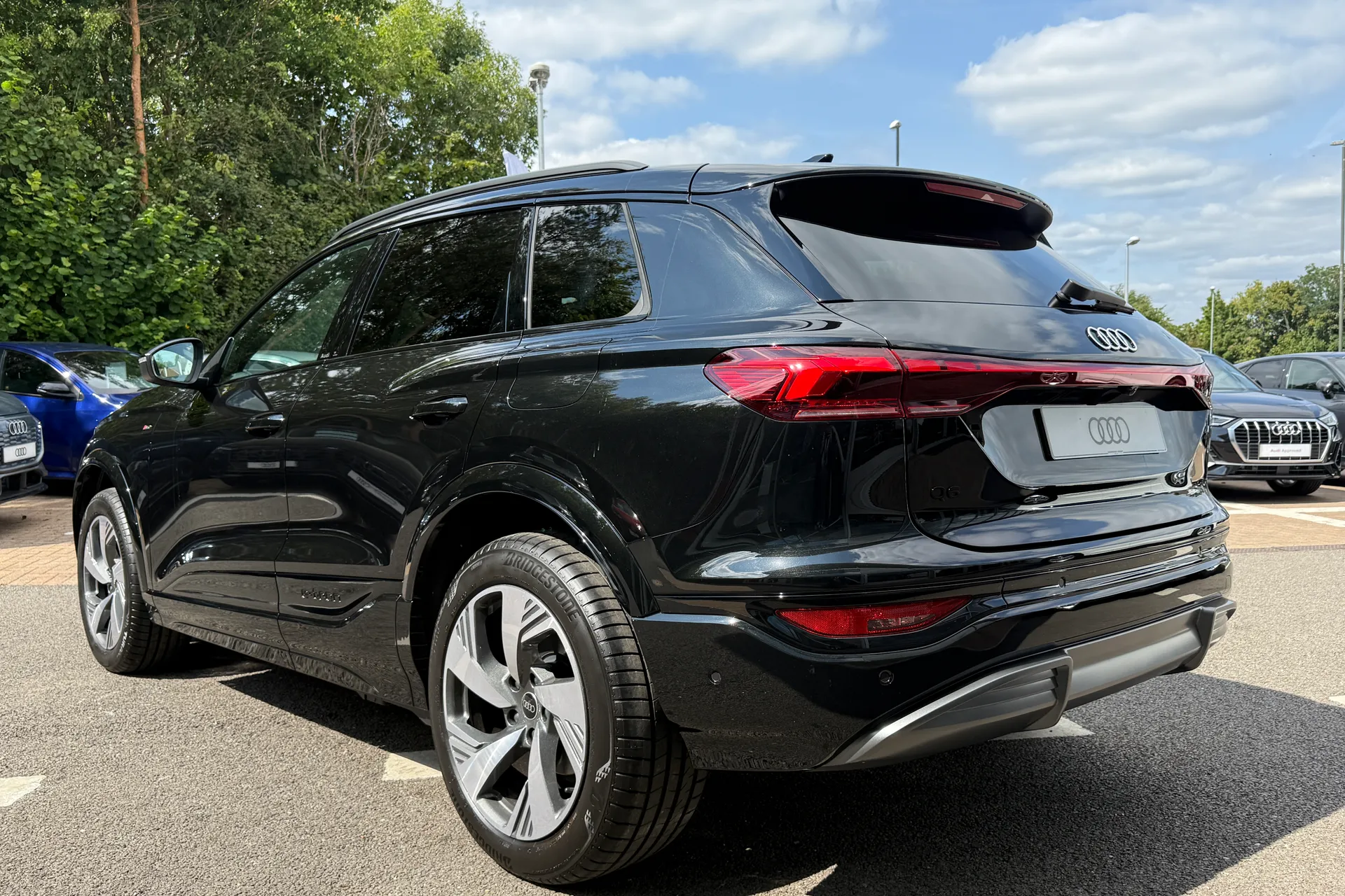 Audi Q6 e-tron thumbnail image number 46