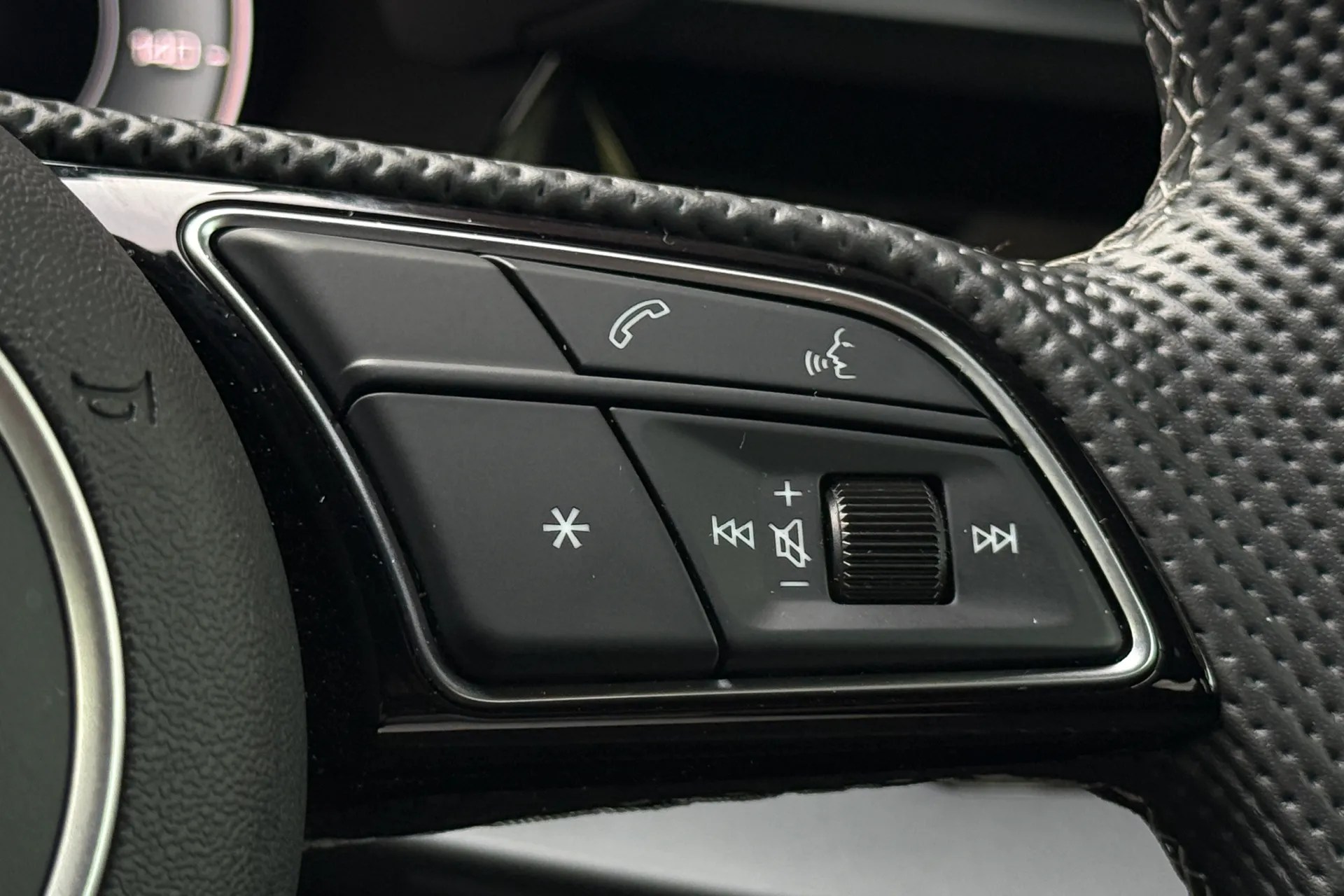 Audi A3 thumbnail image number 12