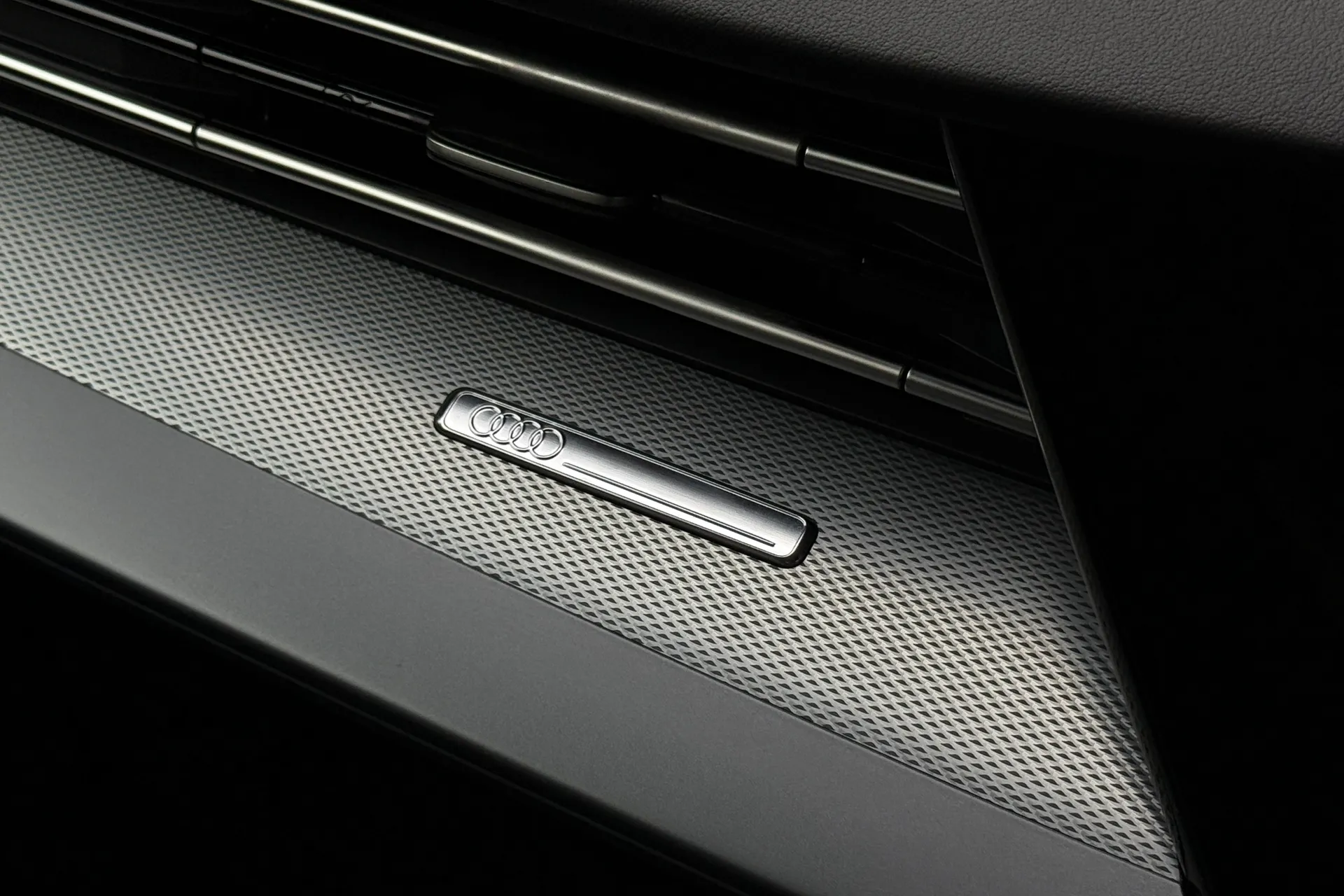 Audi A3 thumbnail image number 27