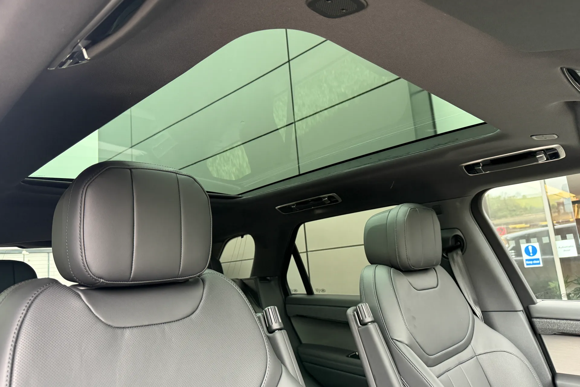 LAND ROVER RANGE ROVER SPORT thumbnail image number 12