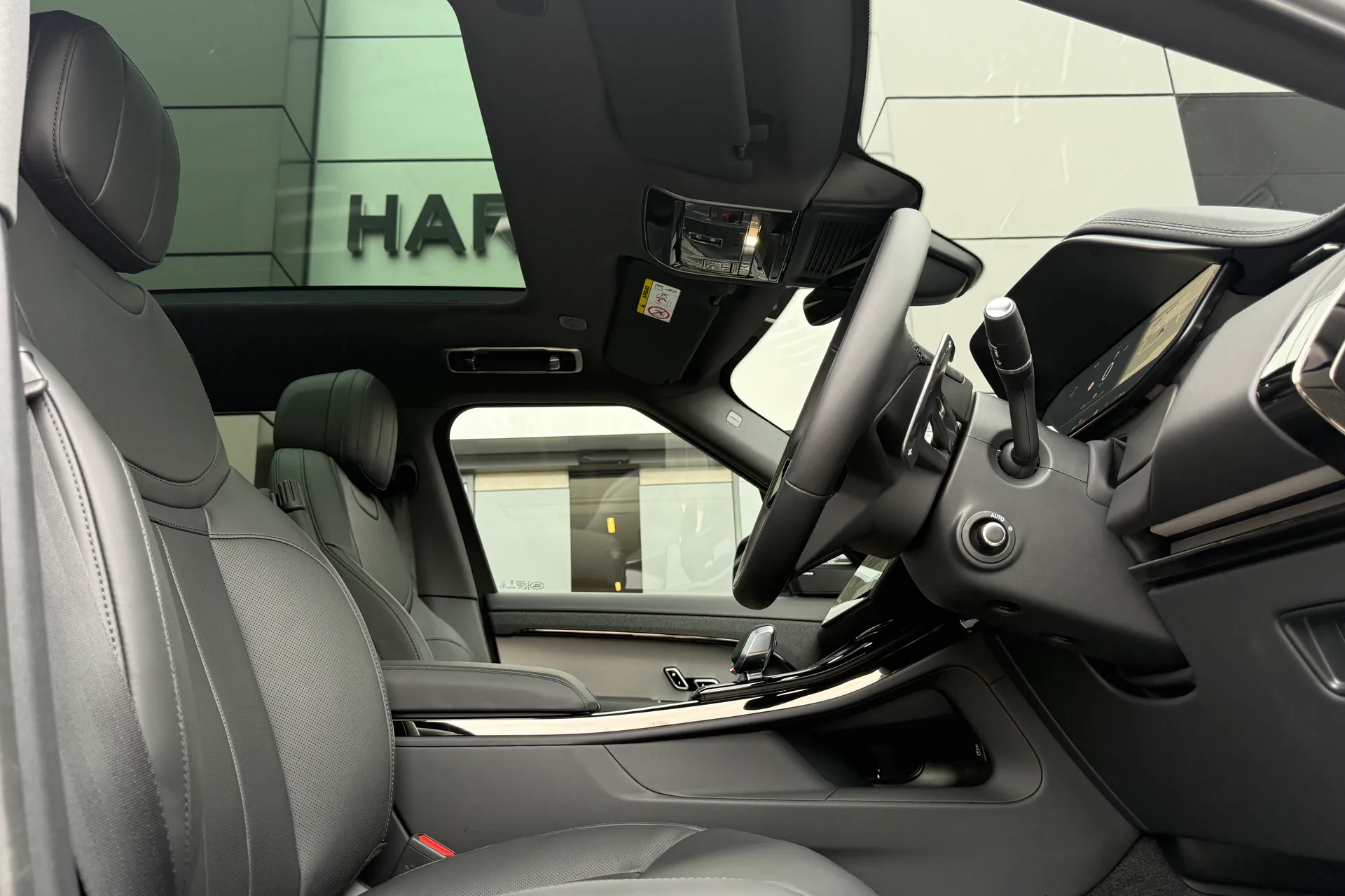 LAND ROVER RANGE ROVER SPORT thumbnail image number 16