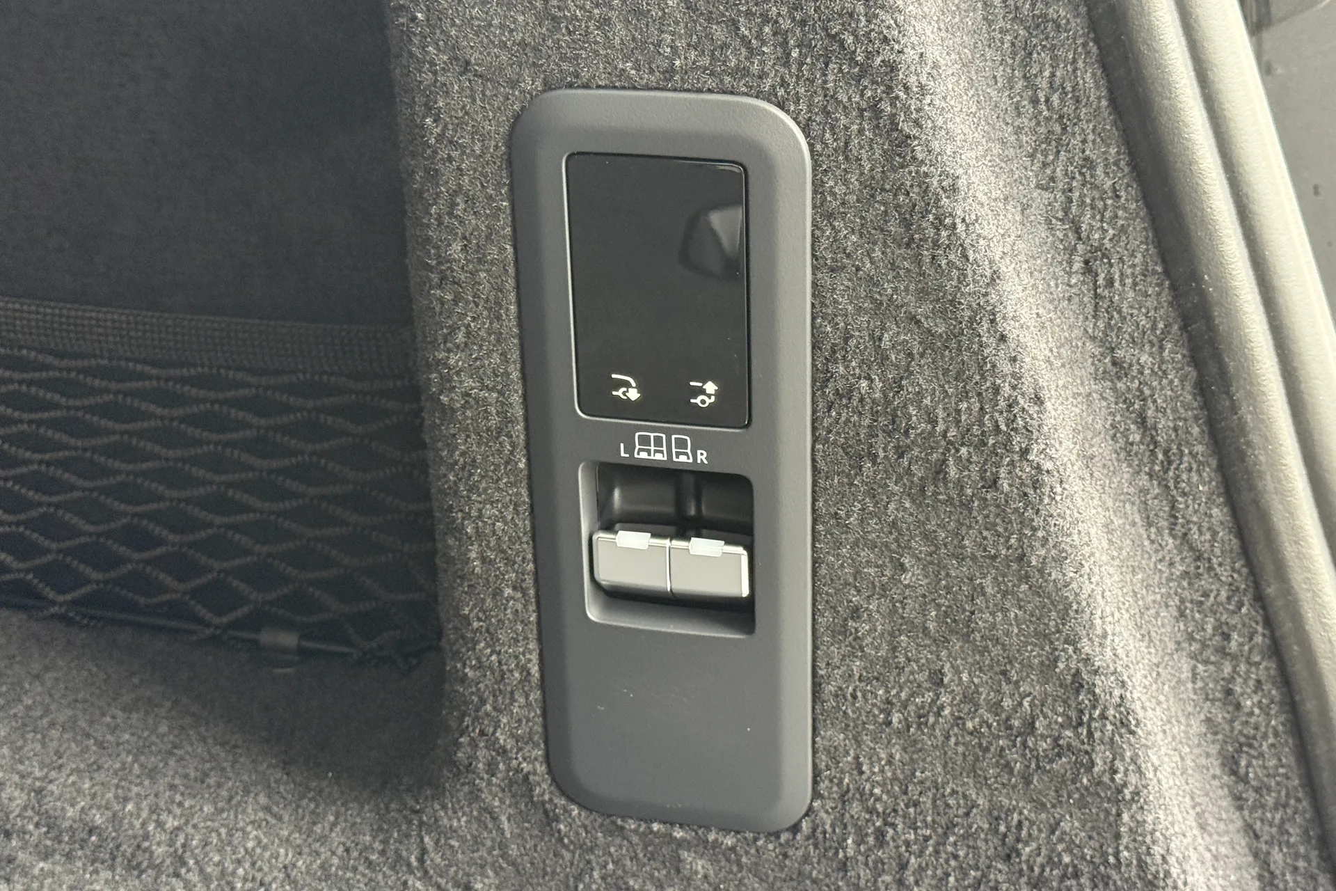 LAND ROVER RANGE ROVER SPORT thumbnail image number 42