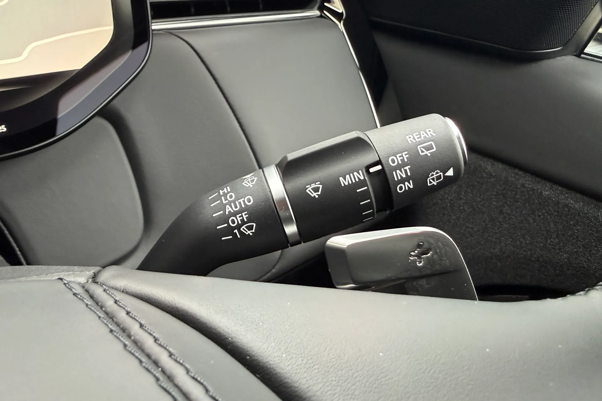 LAND ROVER RANGE ROVER SPORT thumbnail image number 36