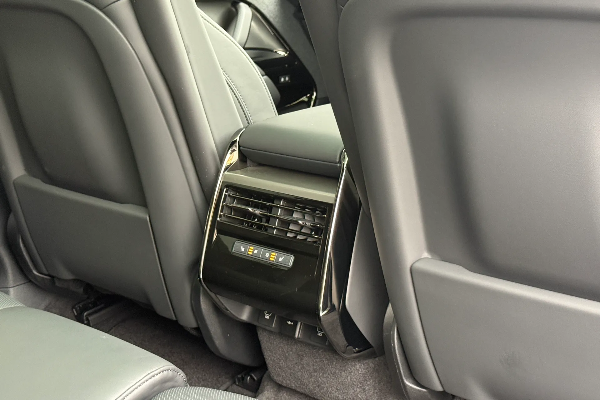 LAND ROVER RANGE ROVER SPORT thumbnail image number 48