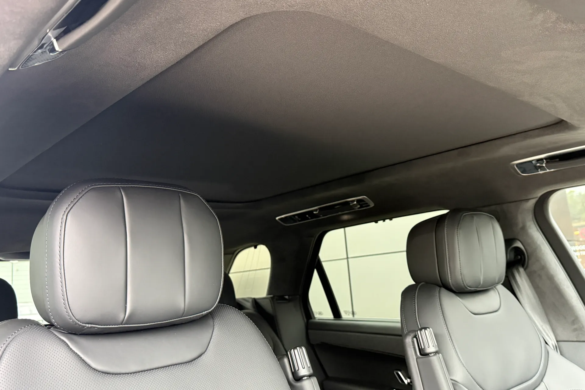 LAND ROVER RANGE ROVER SPORT thumbnail image number 16