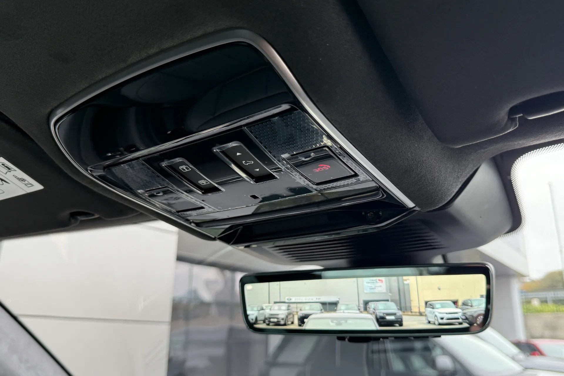 LAND ROVER RANGE ROVER SPORT thumbnail image number 11