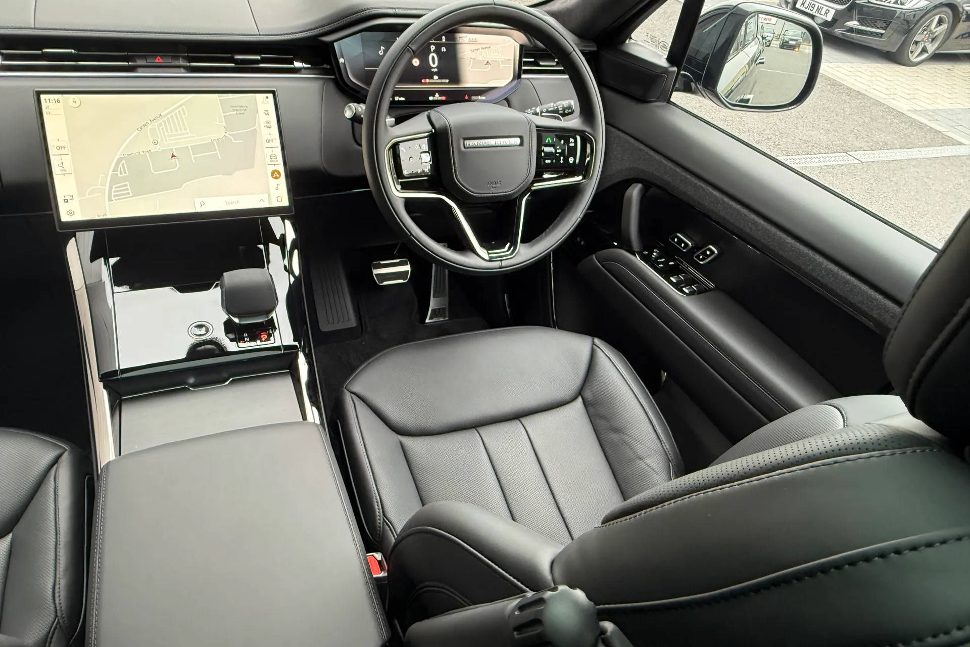 LAND ROVER RANGE ROVER SPORT thumbnail image number 61