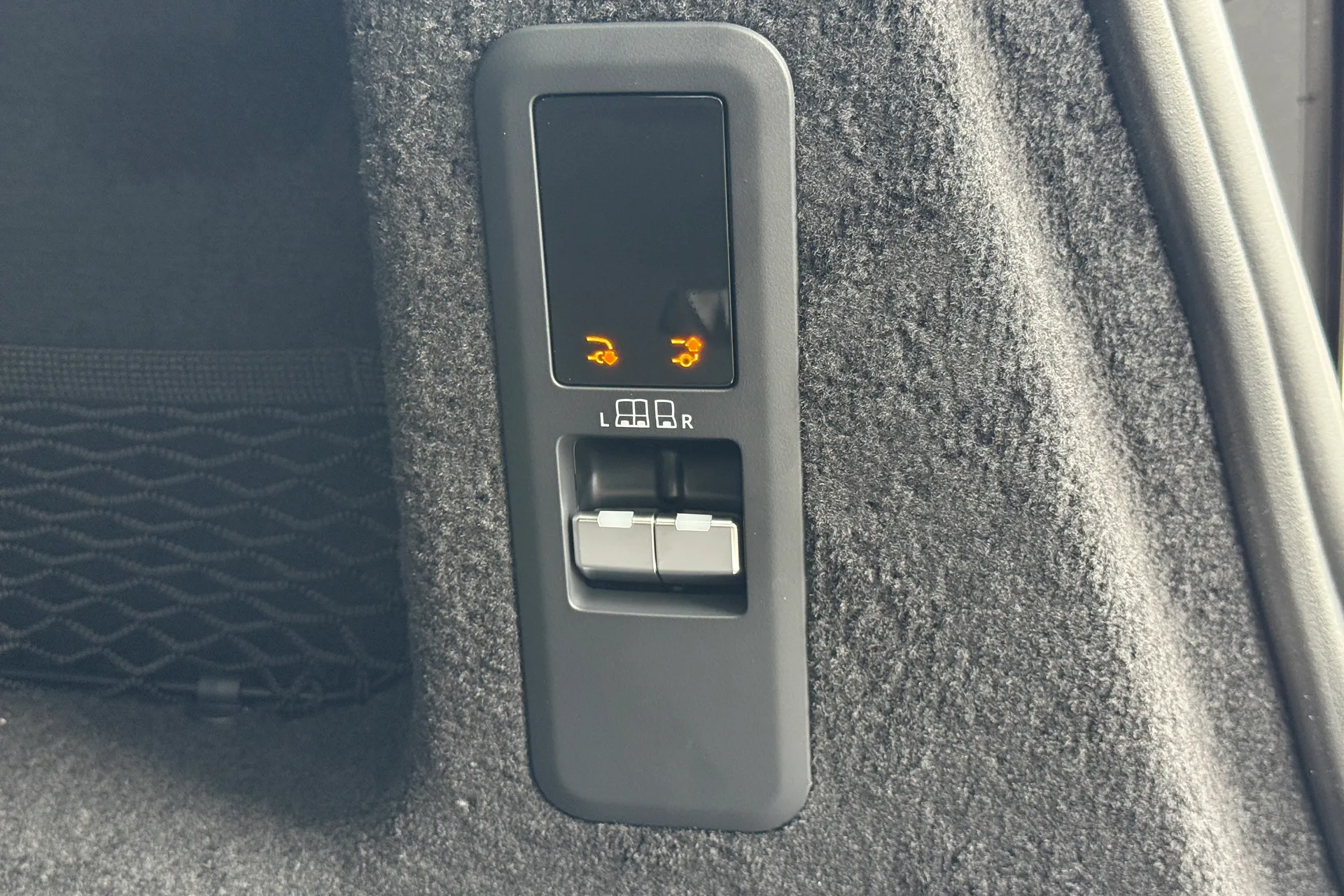 LAND ROVER RANGE ROVER SPORT thumbnail image number 48