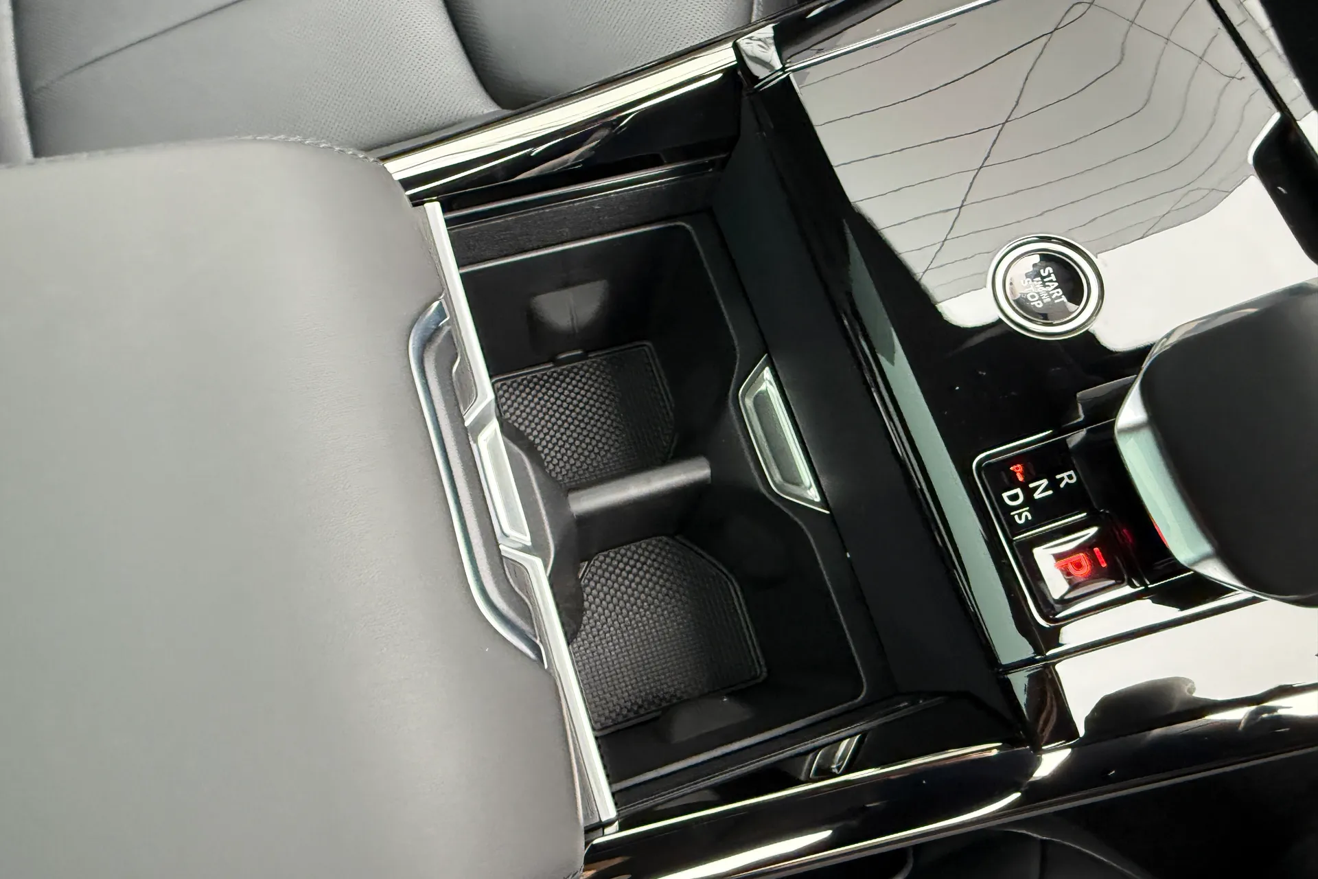 LAND ROVER RANGE ROVER SPORT thumbnail image number 66