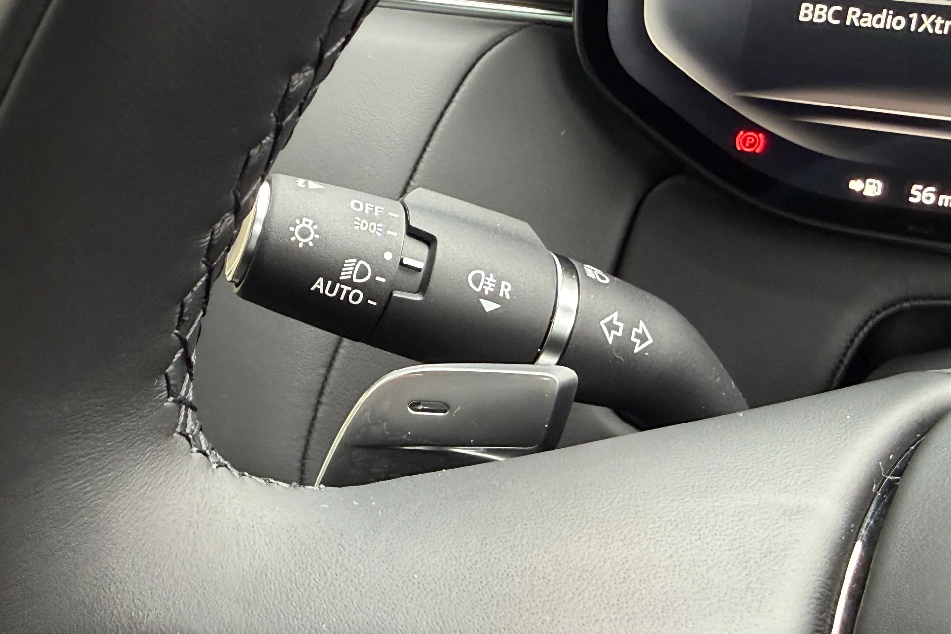 LAND ROVER RANGE ROVER SPORT thumbnail image number 44