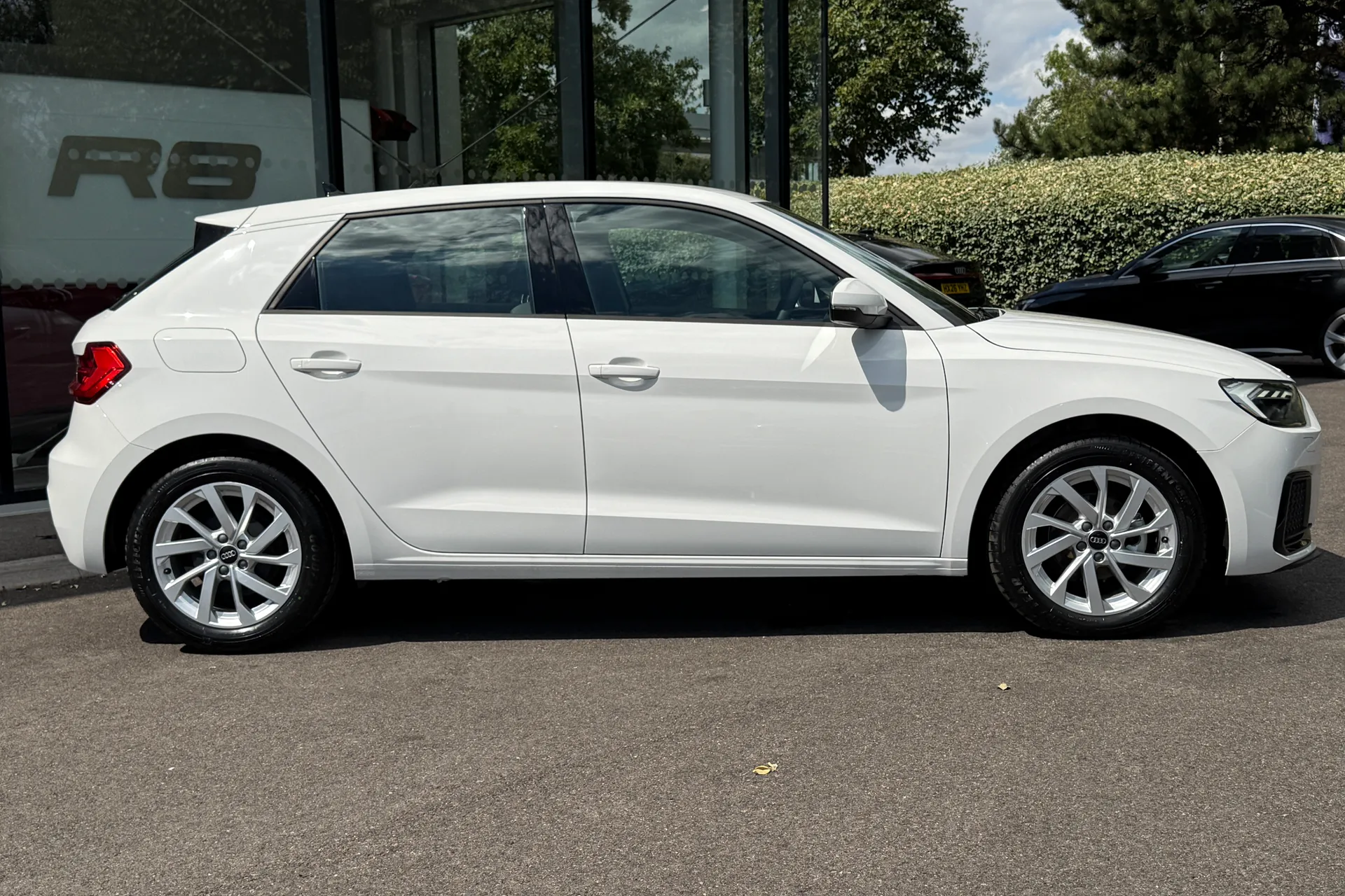 Audi A1 thumbnail image number 2