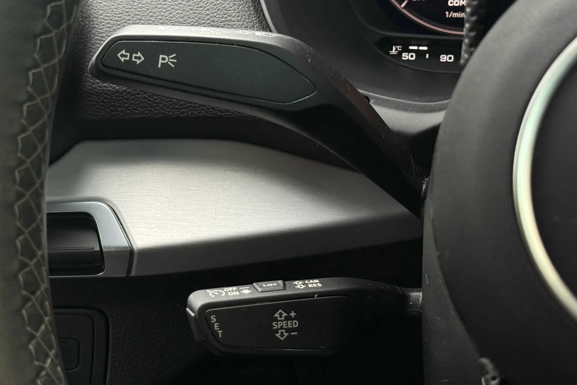 Audi Q2 thumbnail image number 15