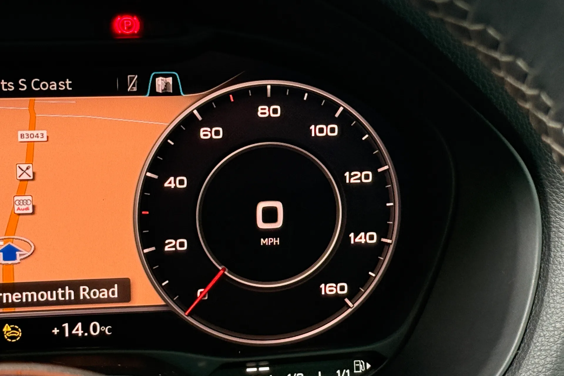 Audi Q2 thumbnail image number 9