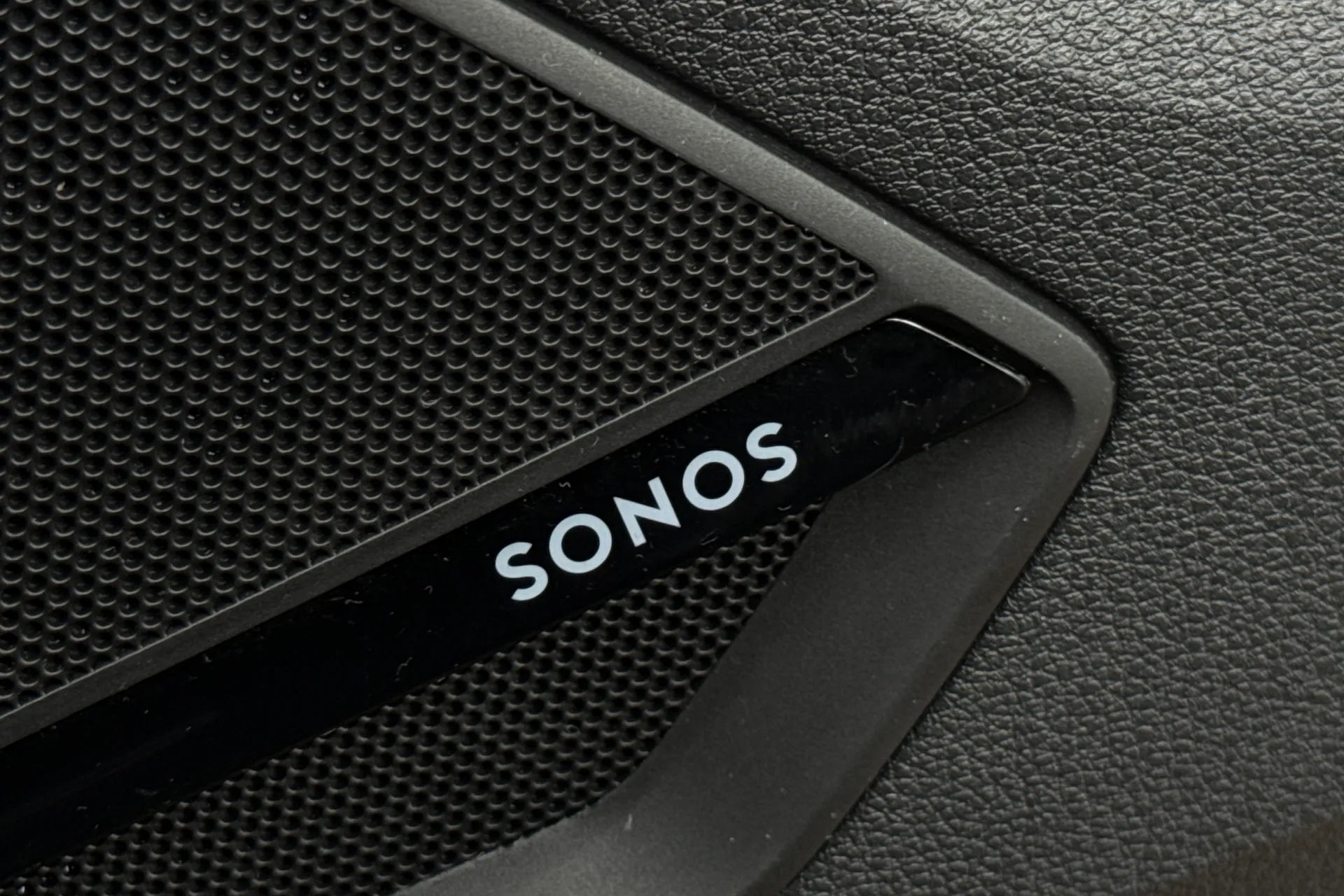 Audi Q2 thumbnail image number 26