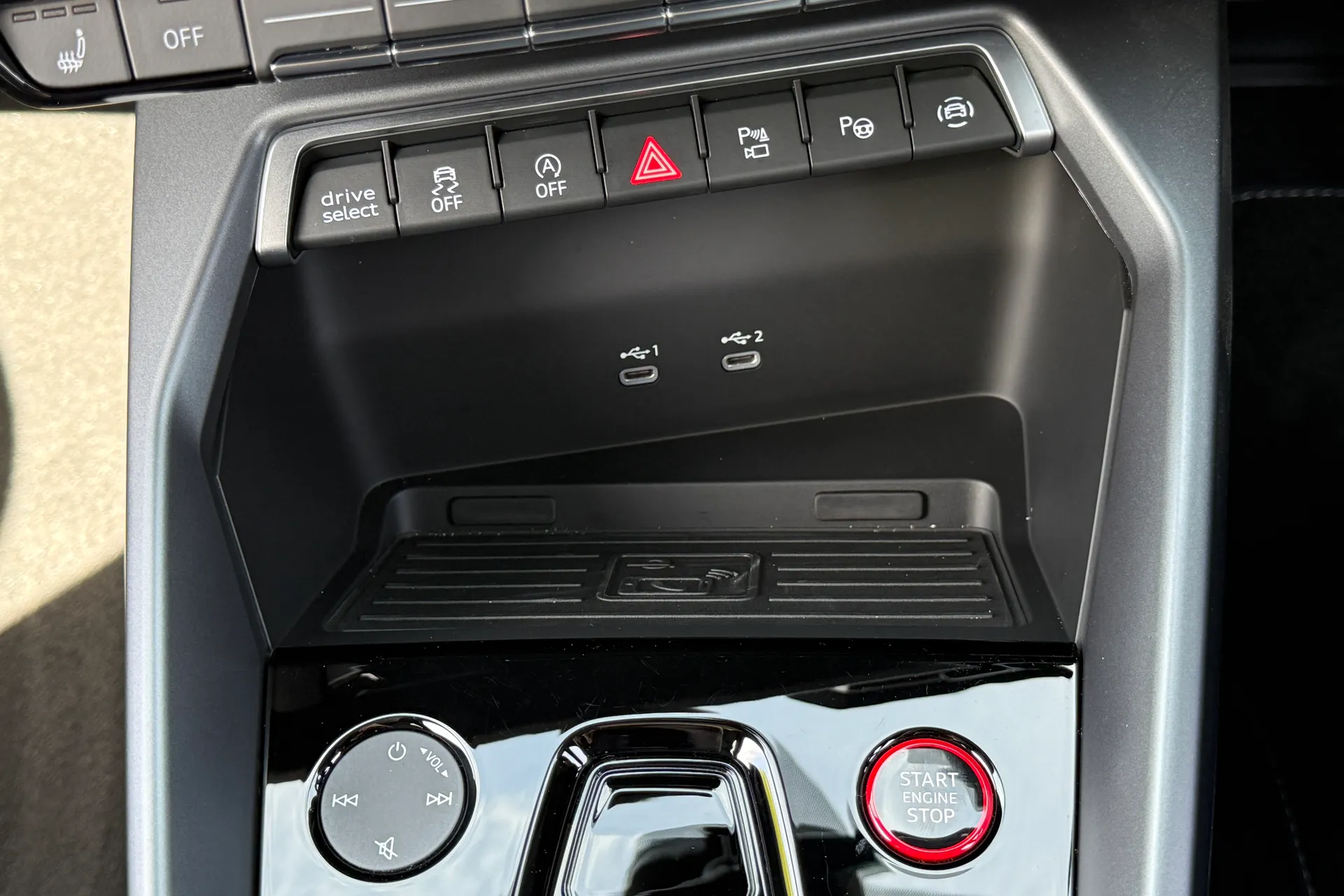 Audi A3 thumbnail image number 22