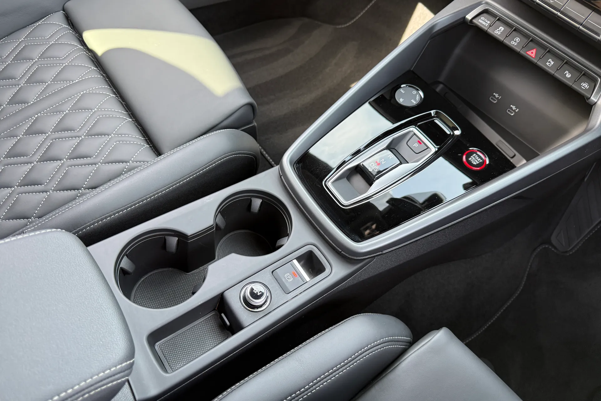 Audi A3 thumbnail image number 52