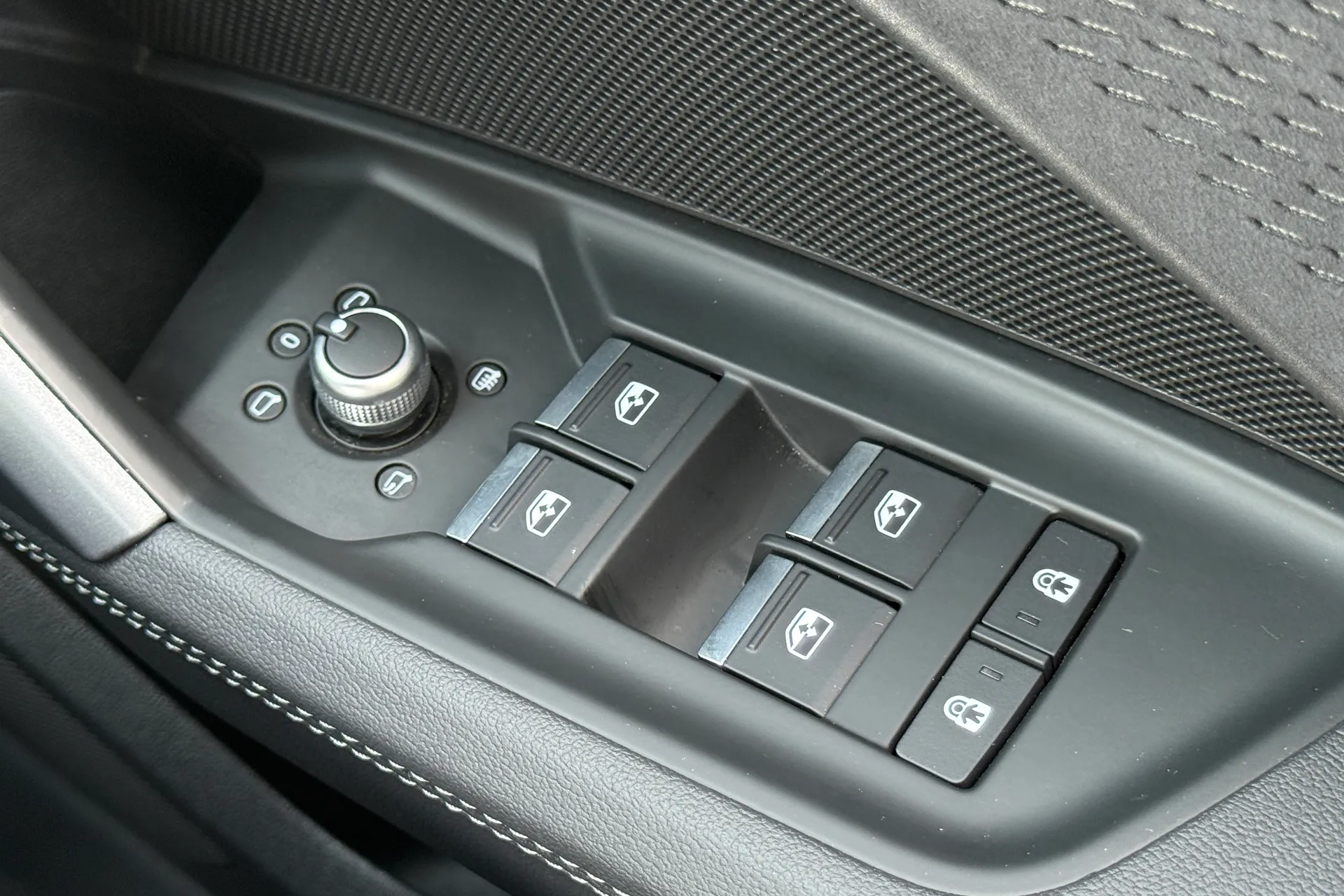 Audi A3 thumbnail image number 28