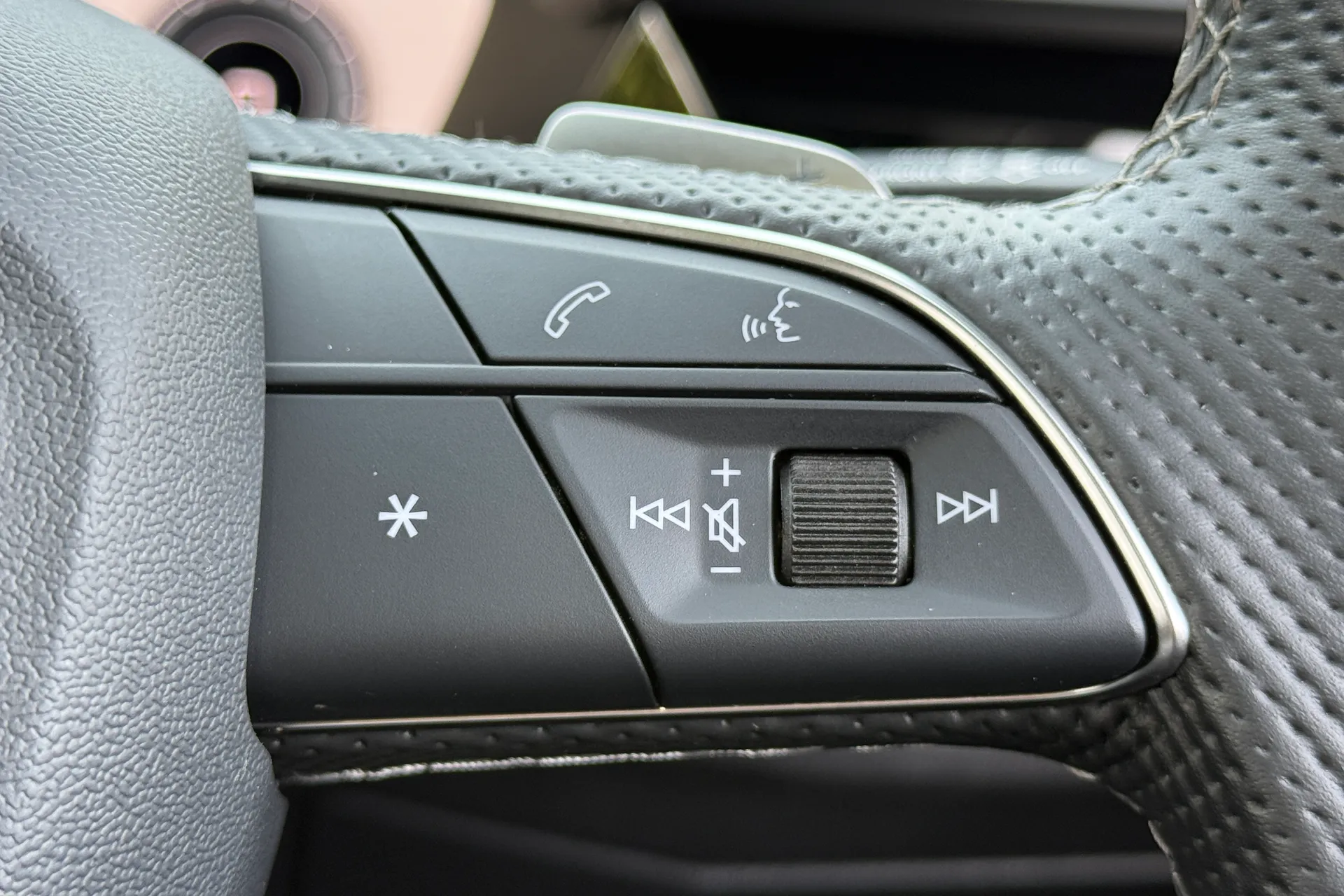 Audi A3 thumbnail image number 31