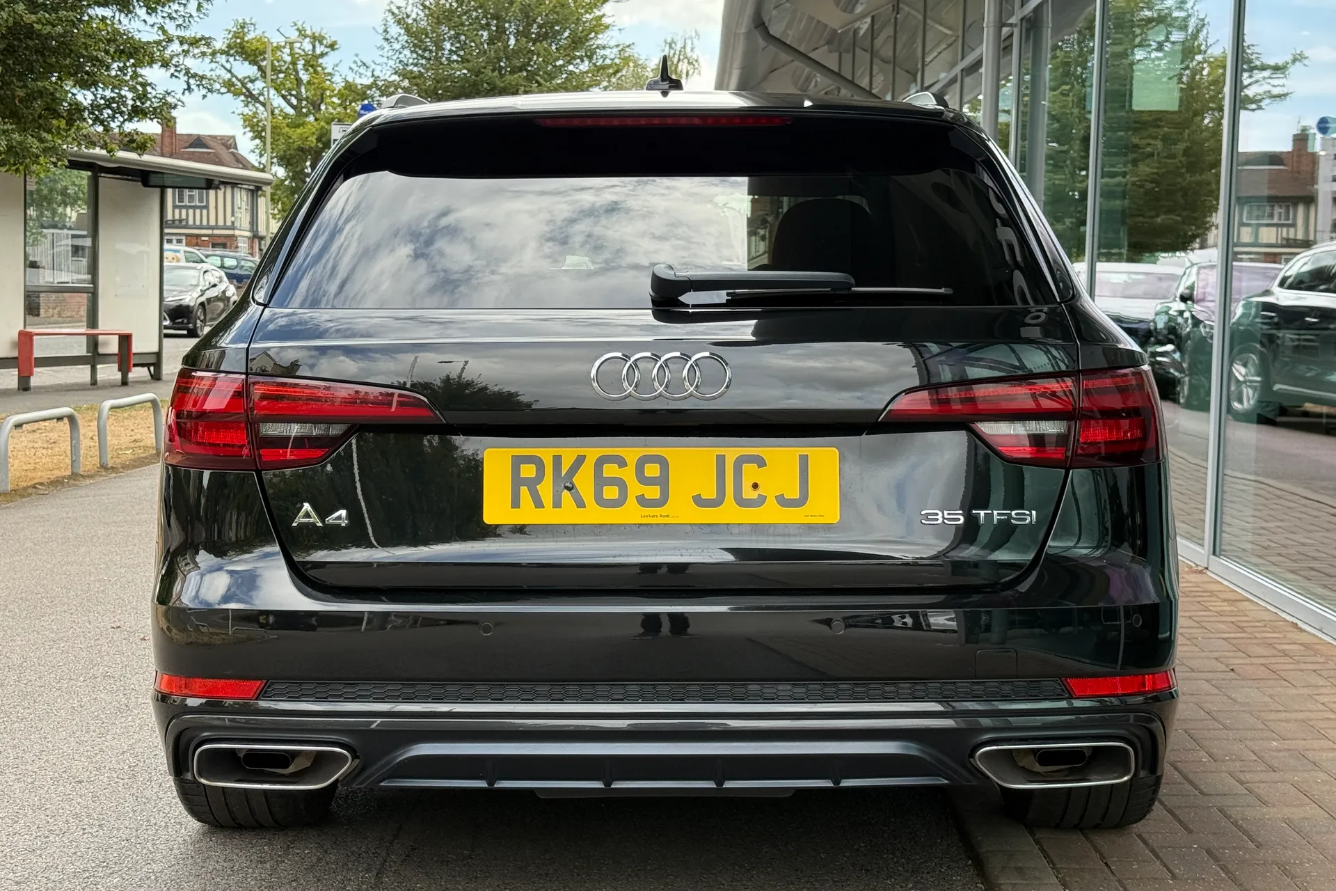 Audi A4 thumbnail image number 48